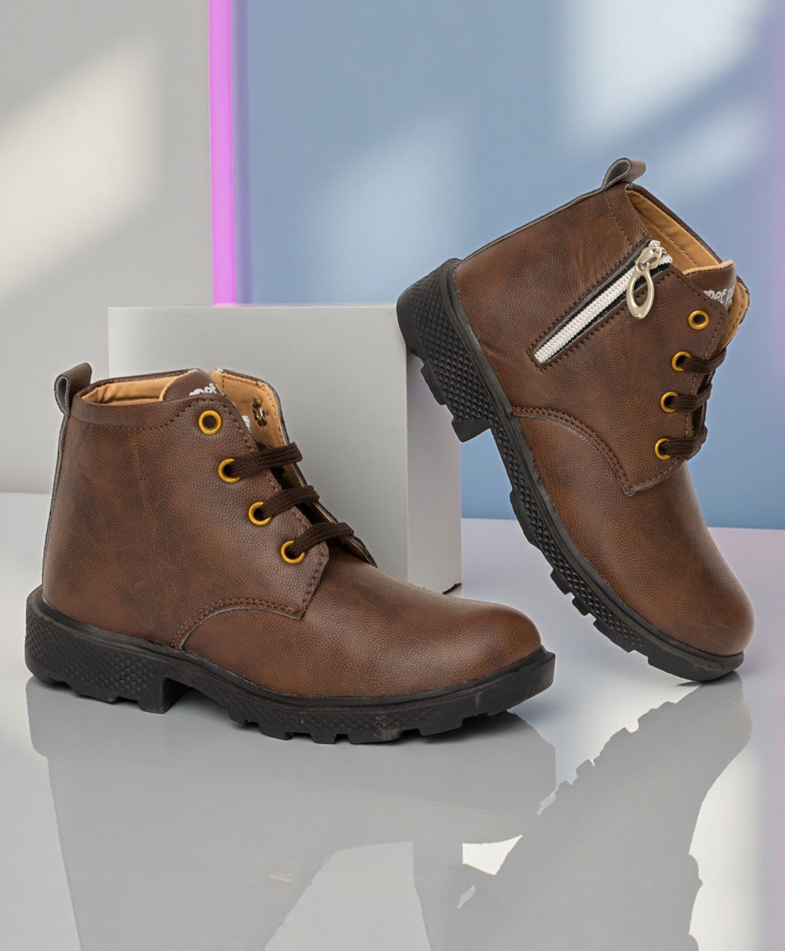 Freeplay Solid Zipper Closure Boots - Brown-picture-44