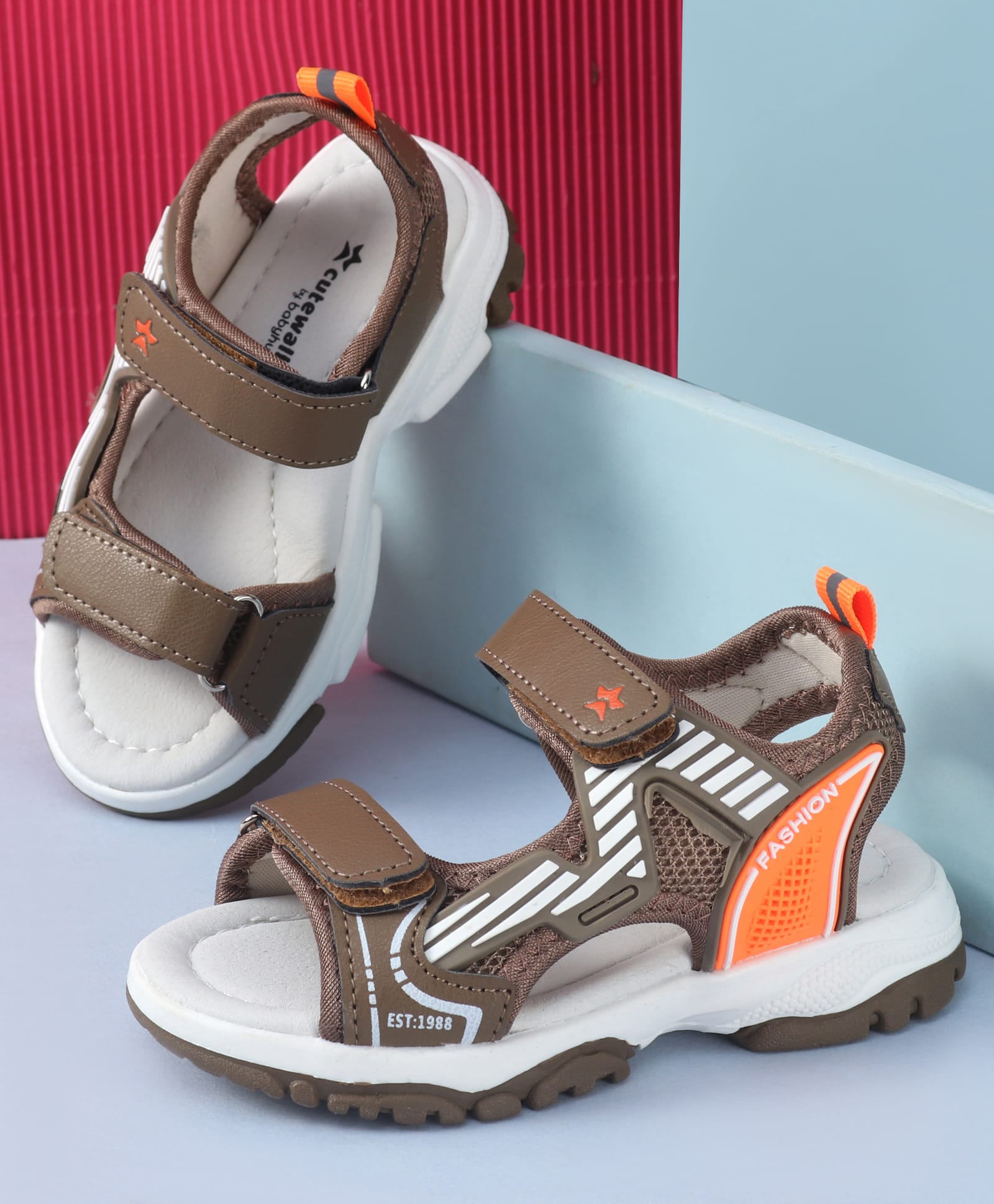 Cute Walk by Babyhug Velcro Closure Solid Sandal - Brown-image-26