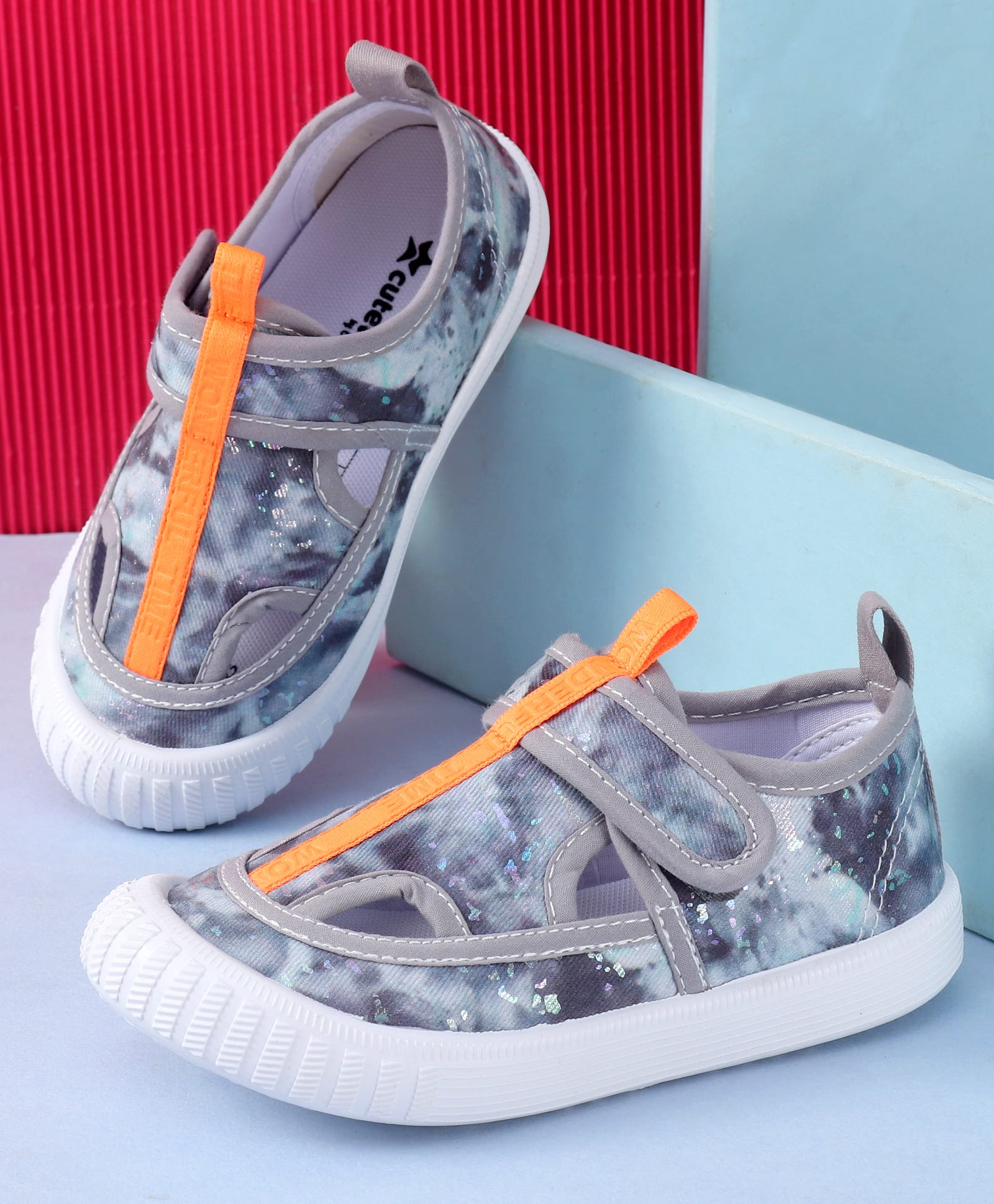 Cute Walk by Babyhug Velcro Closure Sandals - Grey-picture-12
