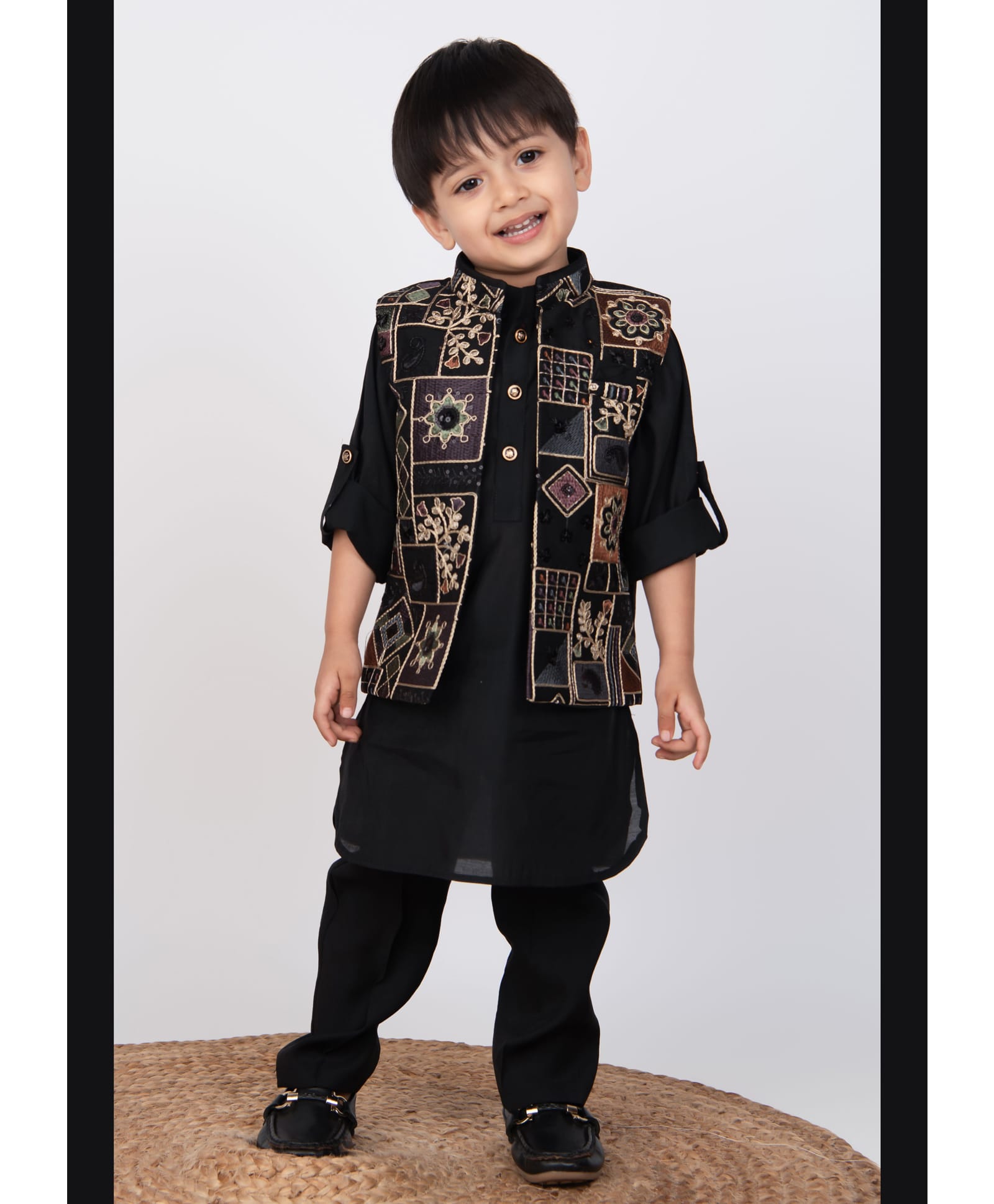 Little Collars Woven Full Sleeves Solid Kurta Pajama Set With Heavy Floral Embroidered Beautiful Jacket - Black-picture-24