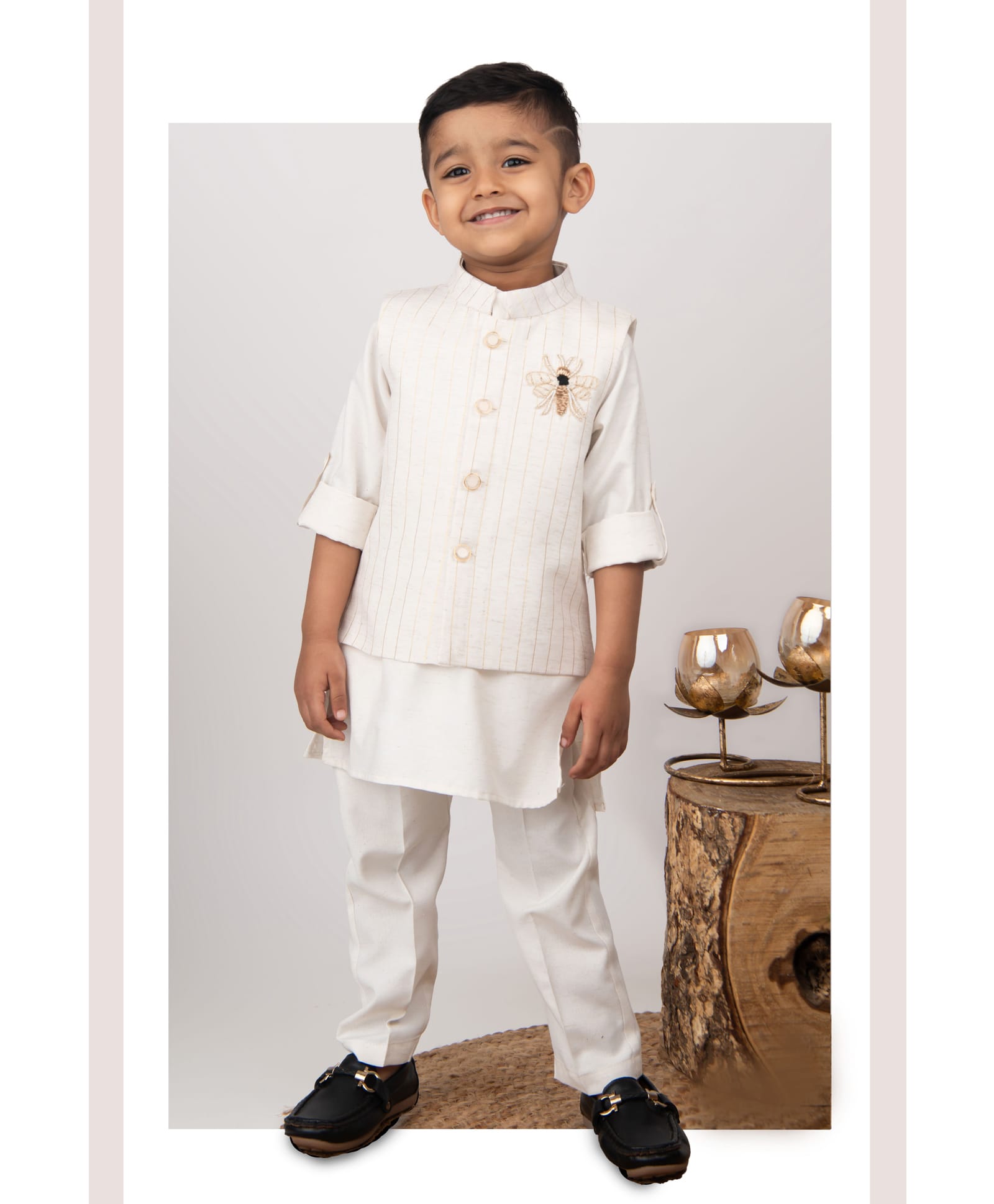 Little Collars Woven Full Sleeves Hand Embroidered Insect Motif Ethnic Jacket With Kurta Pajama Set- Cream-picture-19
