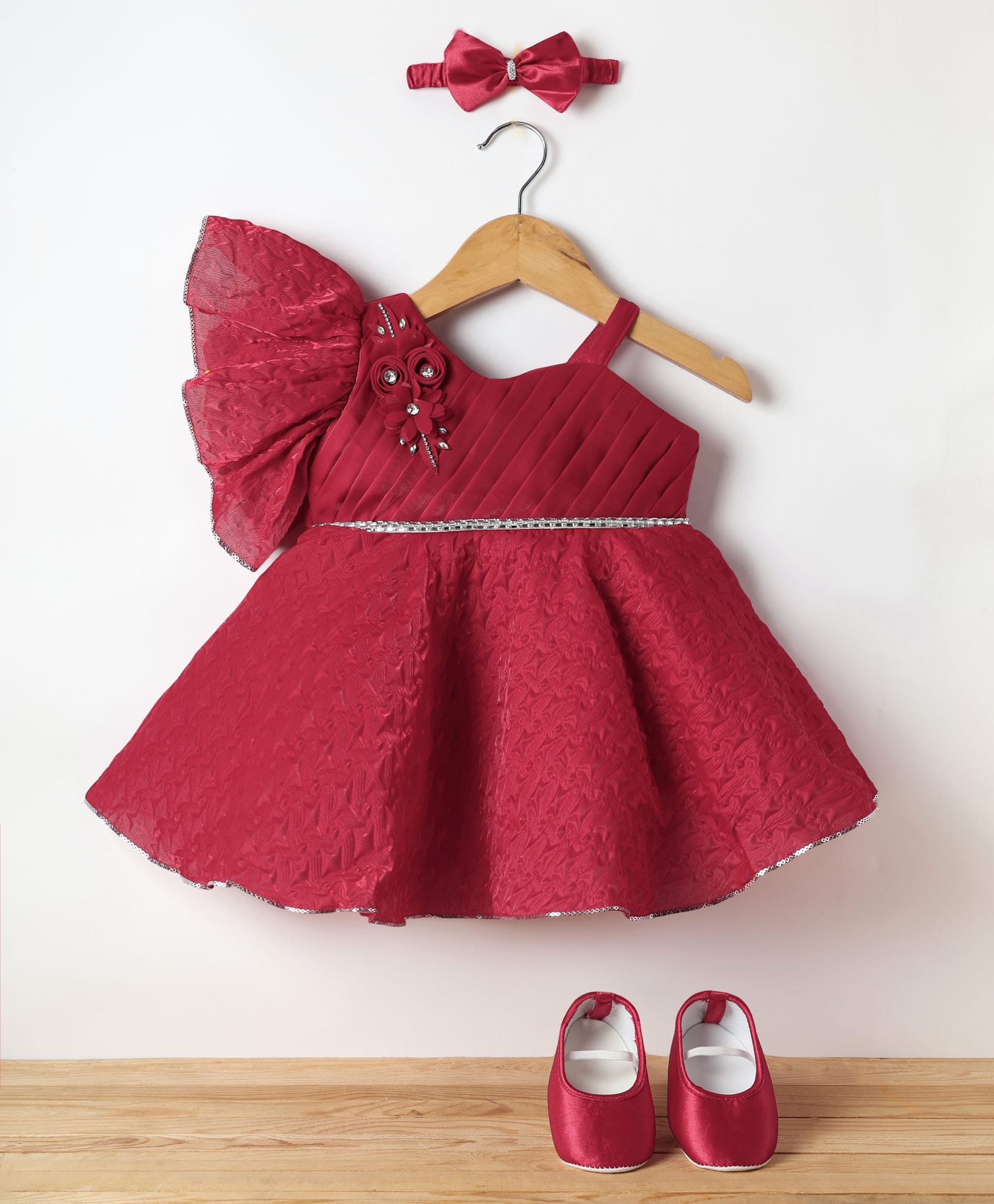 Enfance Knit One Shoulder Textured & Flower Applique Dress With Headband & Booties - Red-picture-16