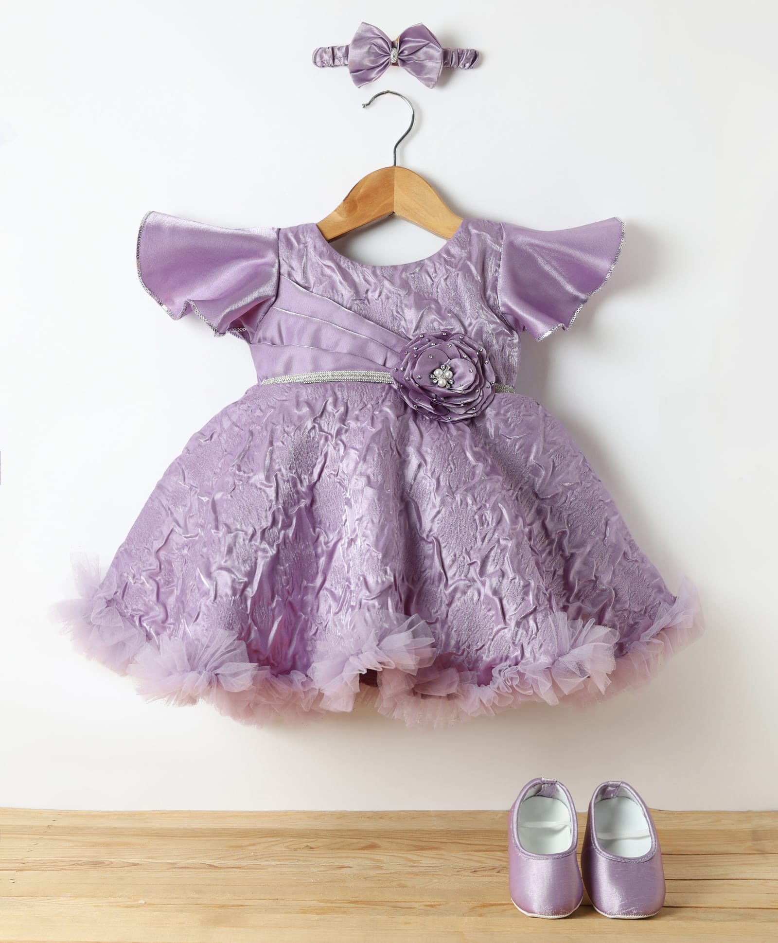 Enfance Knit Flared Sleeves Textured Flower Applique Party Dress With Headband & Booties - Lavender-picture-20