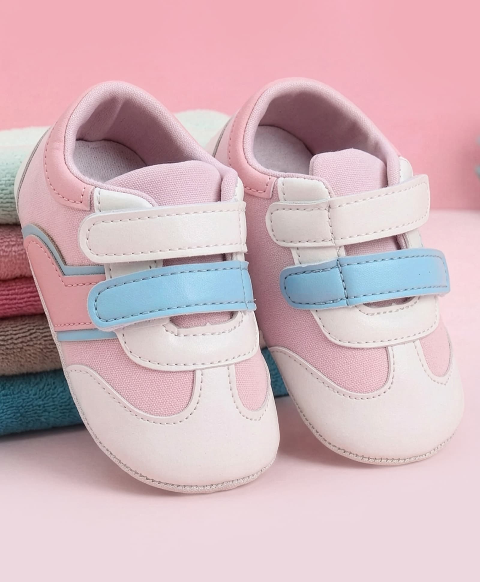 Babyoye Velcro Closure Solid Booties - White-picture-30