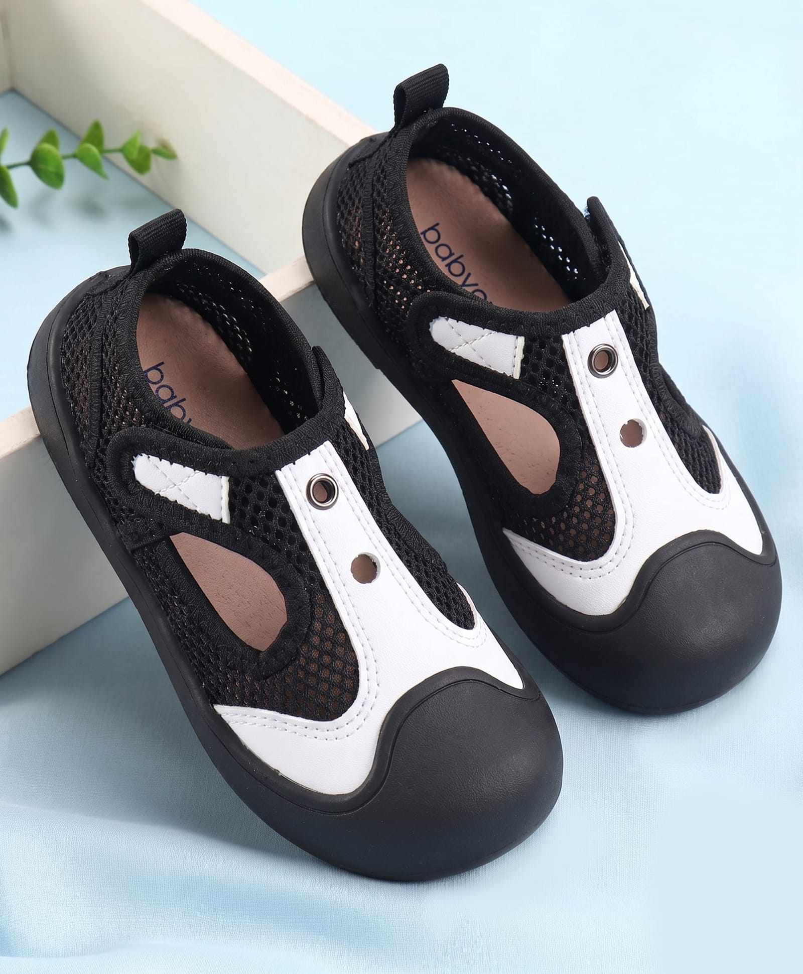 Babyoye Velcro Closure Sandals - Black-image-22