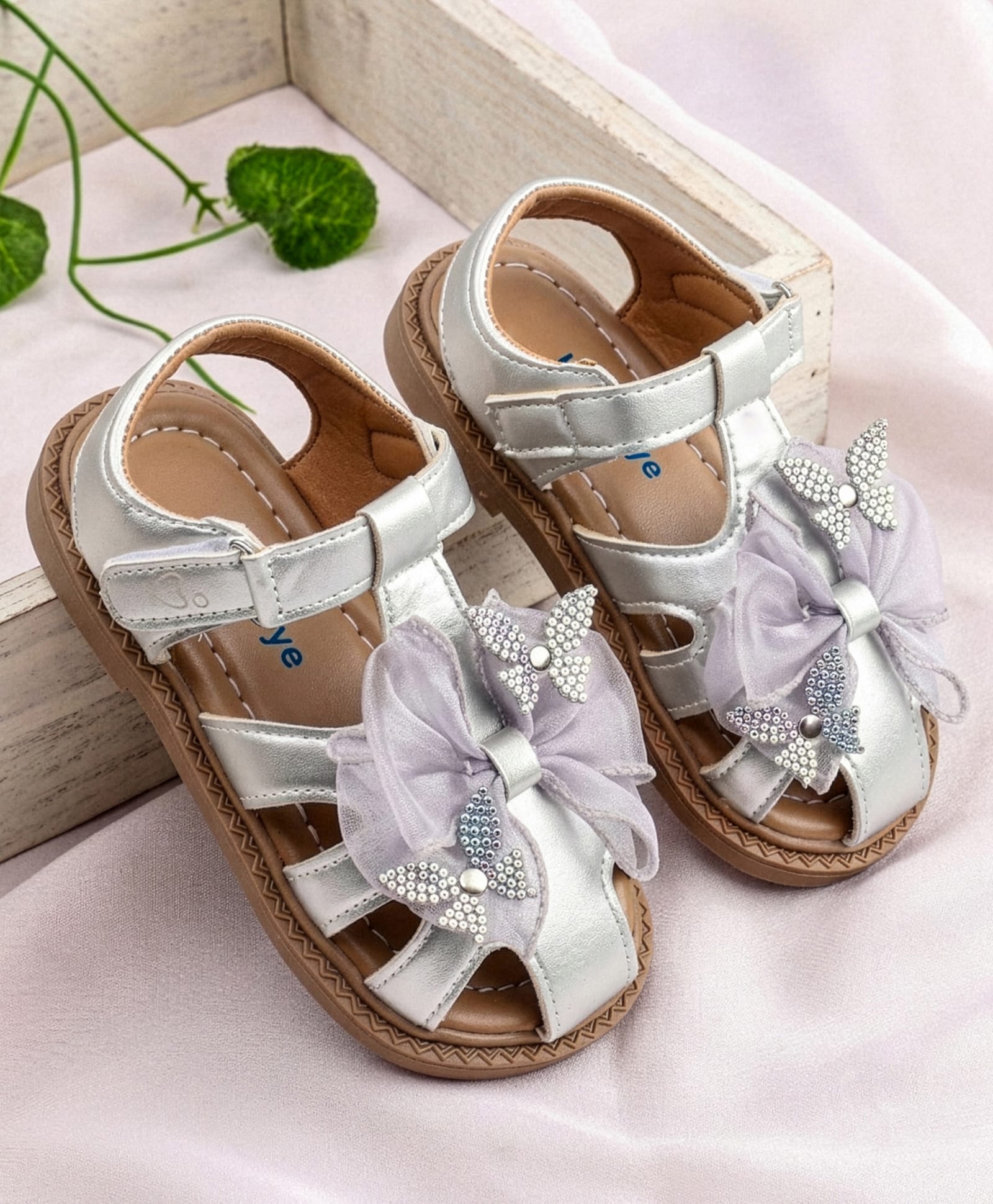 Babyoye Velcro Sandals With Bow Applique - Silver-picture-13
