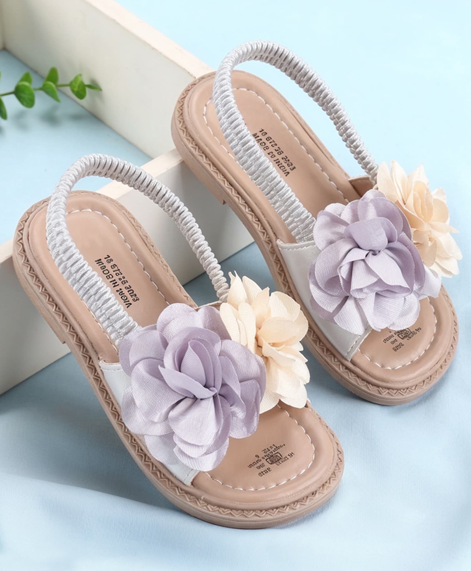 Babyoye Back Strap Sandals With Flower Applique - Silver-picture-24