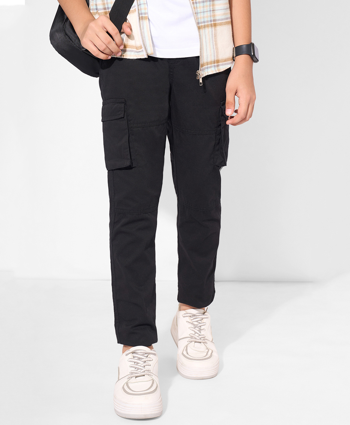 Pantaloons Junior Cotton Woven Solid Cargo Style Trousers - Black-picture-18