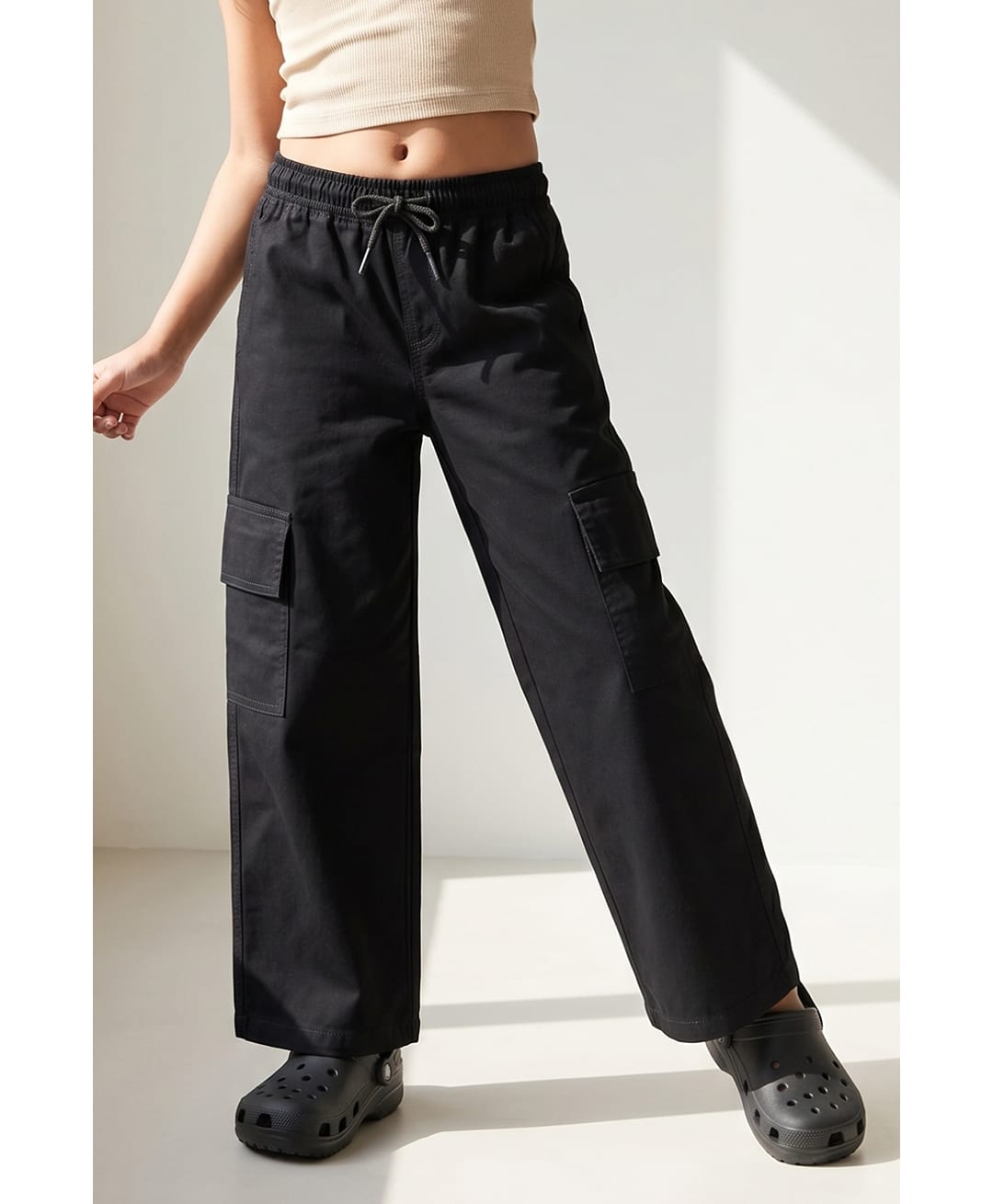 Tales & Stories Cotton Woven Solid Trousers - Black-picture-15