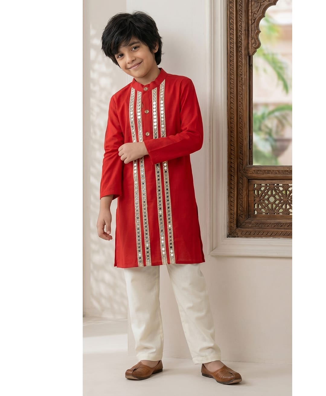 Tales & Stories Chanderi Woven Full Sleeves Mirror & Threadwork Detailed Kurta Pyjama Set - Red-image-15
