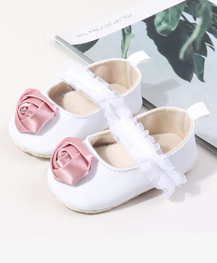 KIDLINGSS Floral Applique Detailed Velcro Closure Booties - White-picture-25