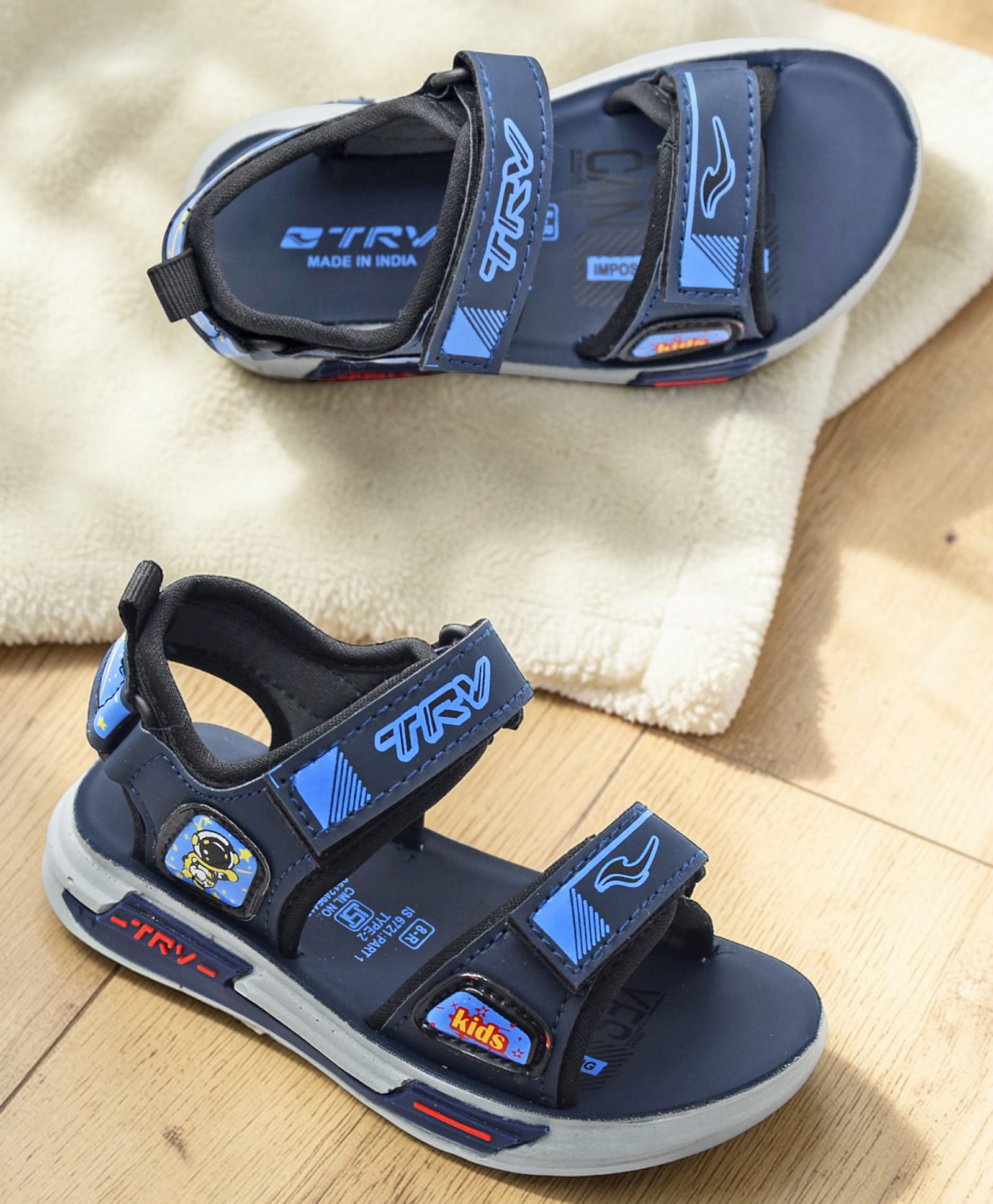 TRV Astronaut Patch Detailed Velcro Closure Sandals - Blue-picture-17