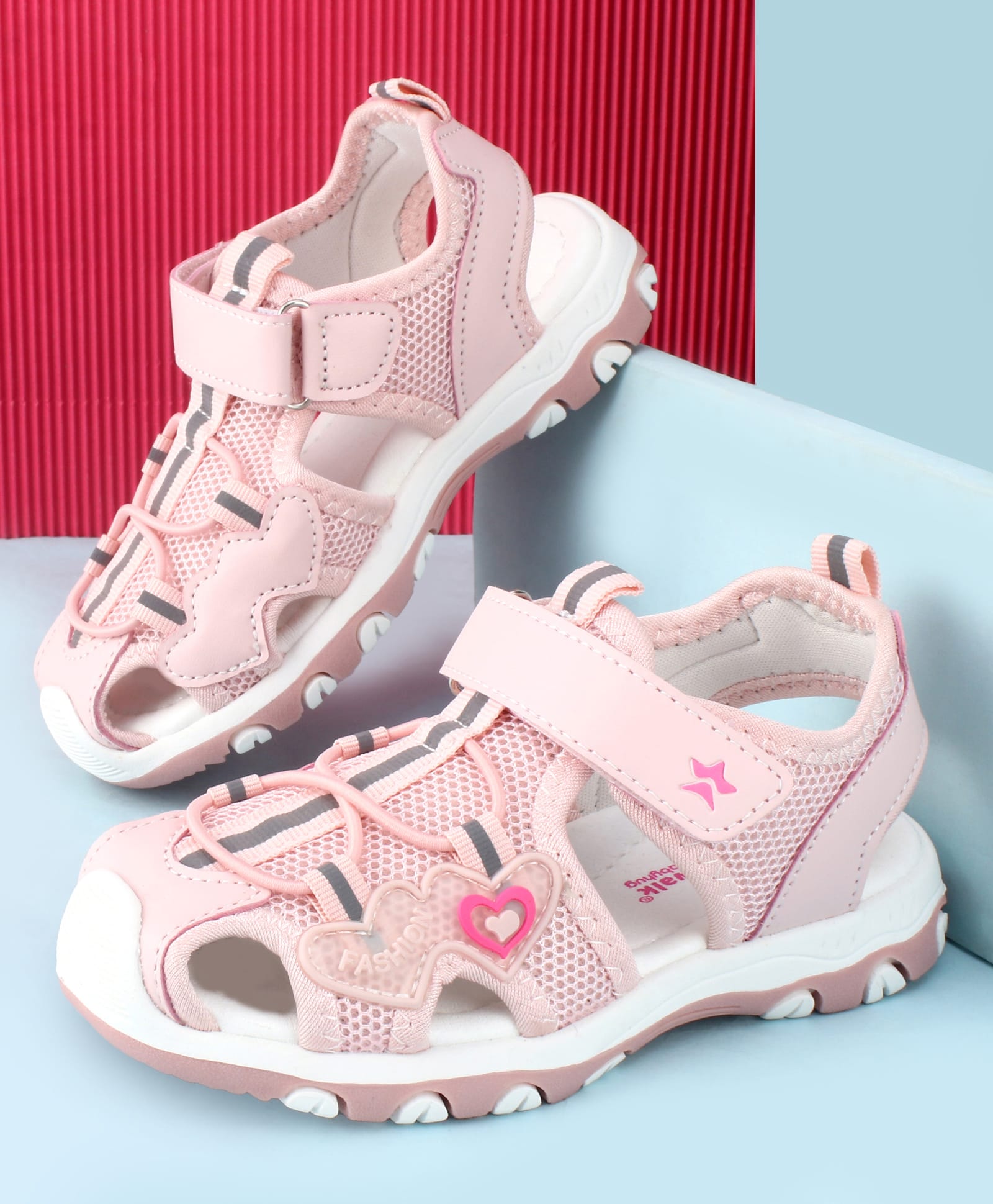 Cute Walk by Babyhug Velcro Closure Sandal With Hearts Applique - Pink-picture-27