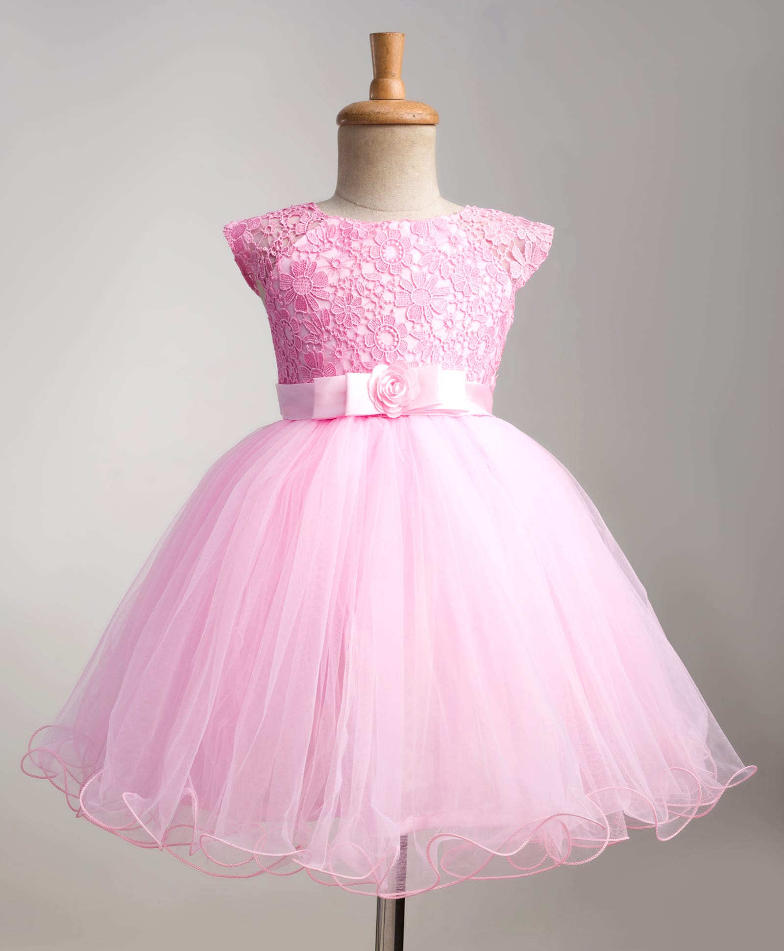 Blabber Cap Sleeves Floral Applique Detailed & Embroidered Knee Length Dress - Baby Pink-image-22