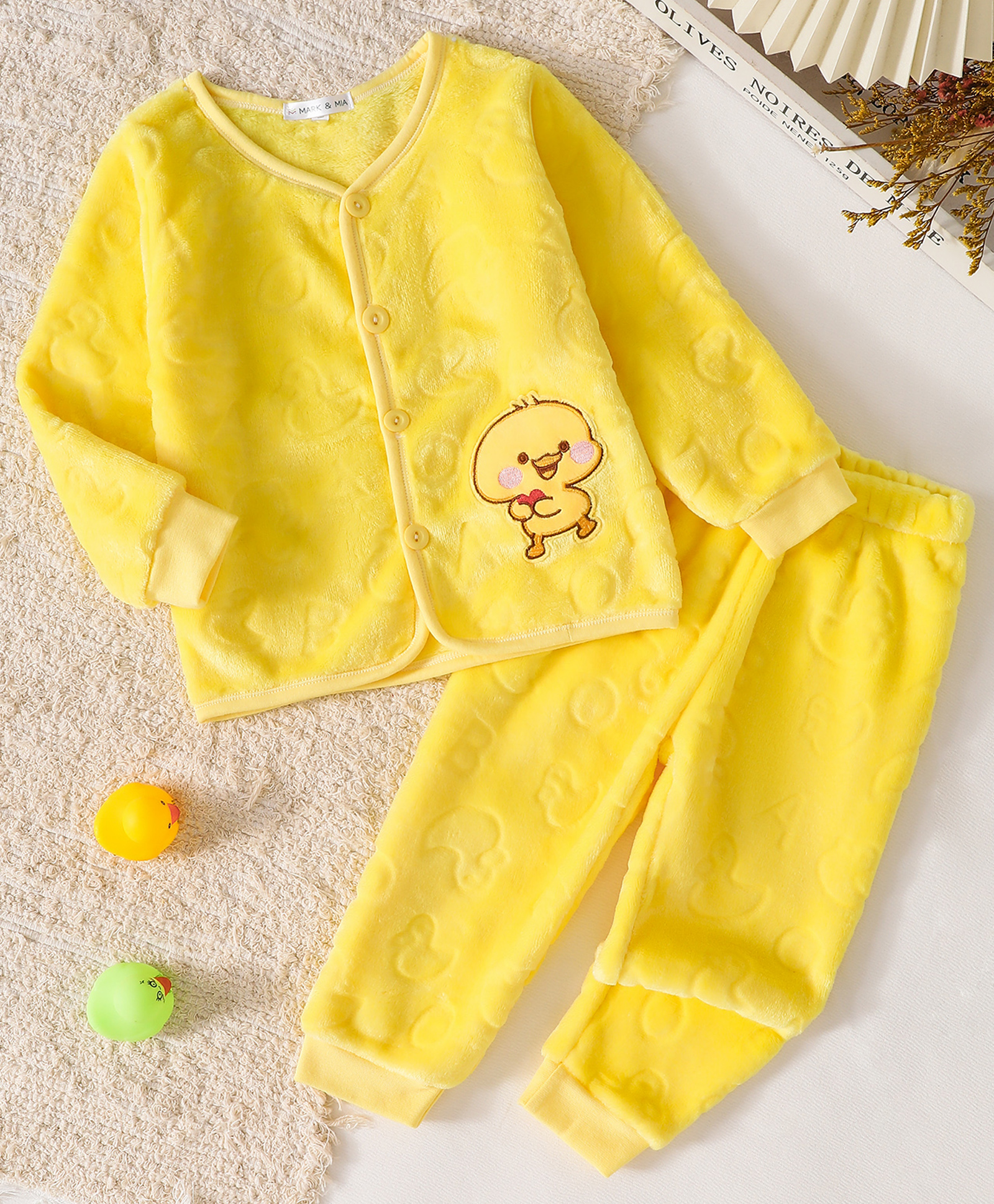 Mark & Mia Full Sleeves T-Shirt & Pyjama Winter Wear Night Suit with Tweety Patch - Yellow-image-44