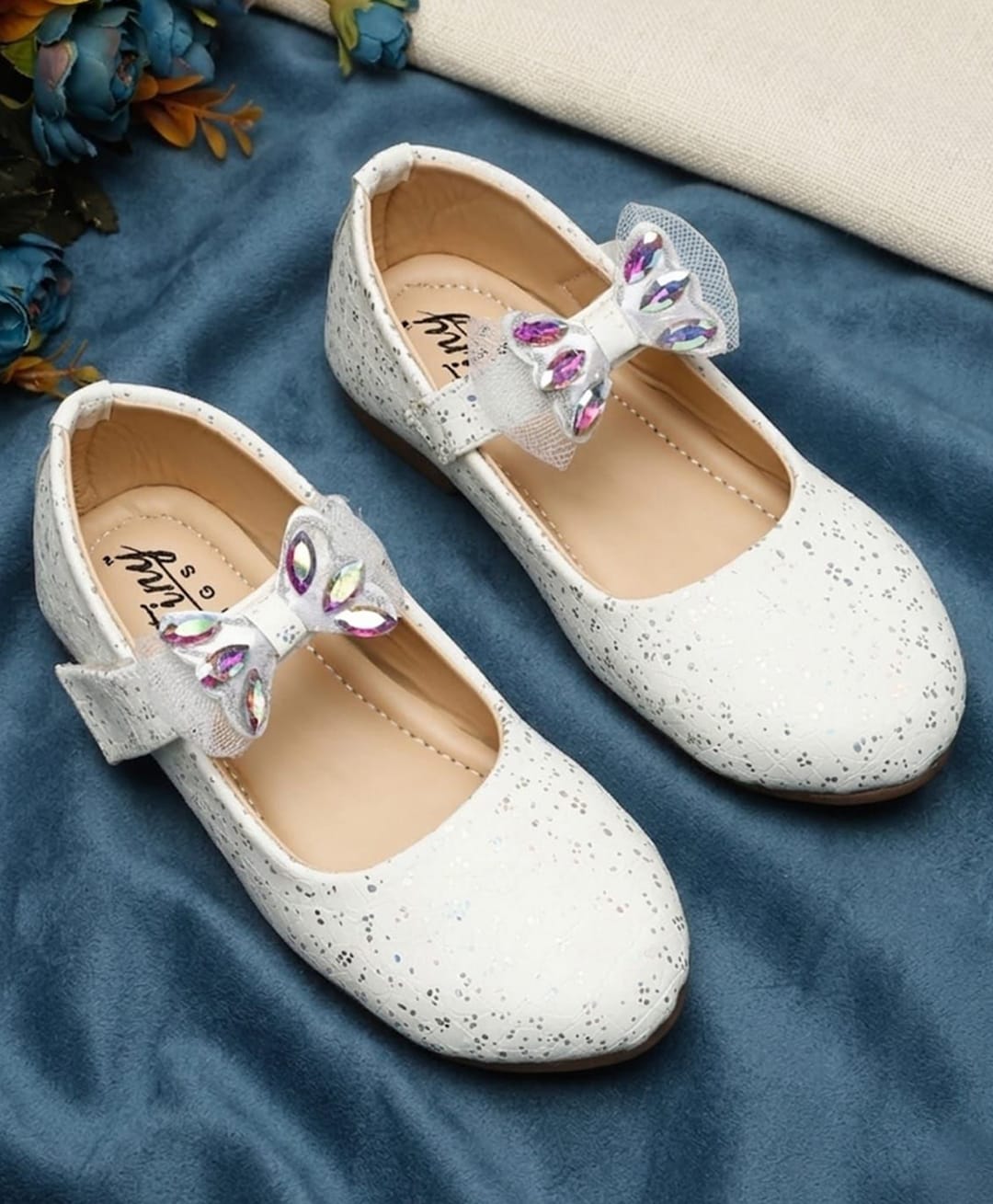 Tiny Bugs Stone Embellished Bow Applique Detailed Mary Jane Ballerinas - White-image-47