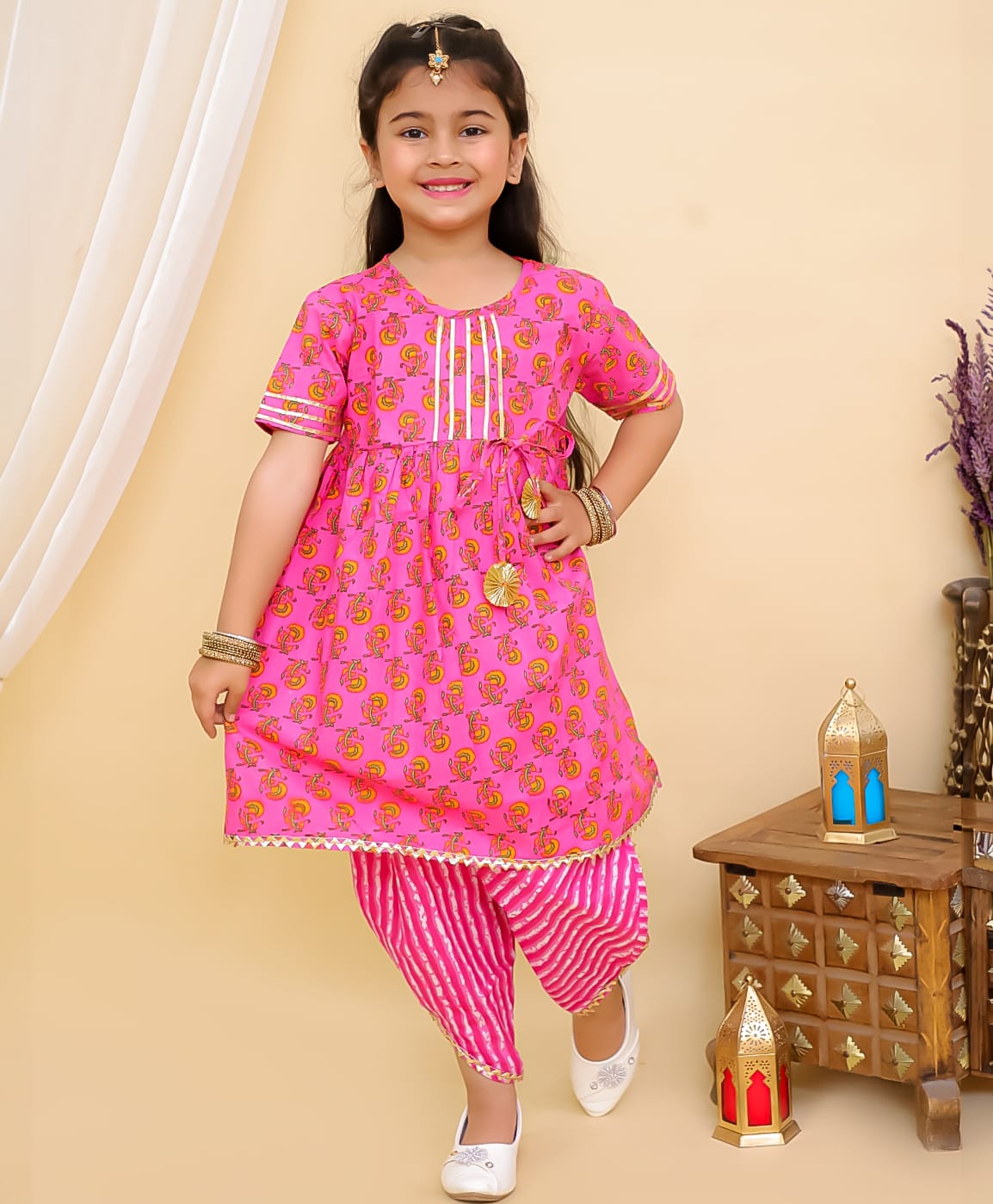 Superminis Cotton Woven Three Fourth Sleeves Jaipuri Floral Motif Printed Kurta With Coordinating Gota Lace Embellished Overlapped Dhoti - Pink - 18-24m - Cotton - (18 to 24 Month)-picture-2