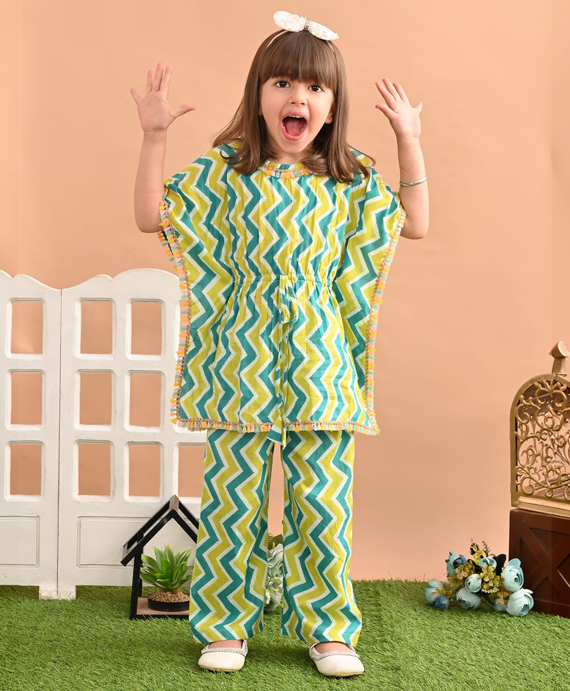 Superminis Pure Cotton Woven Half Batwing Sleeves Zig Zag Printed Coordinating Kaftaan & Pant Set - Green-picture-21