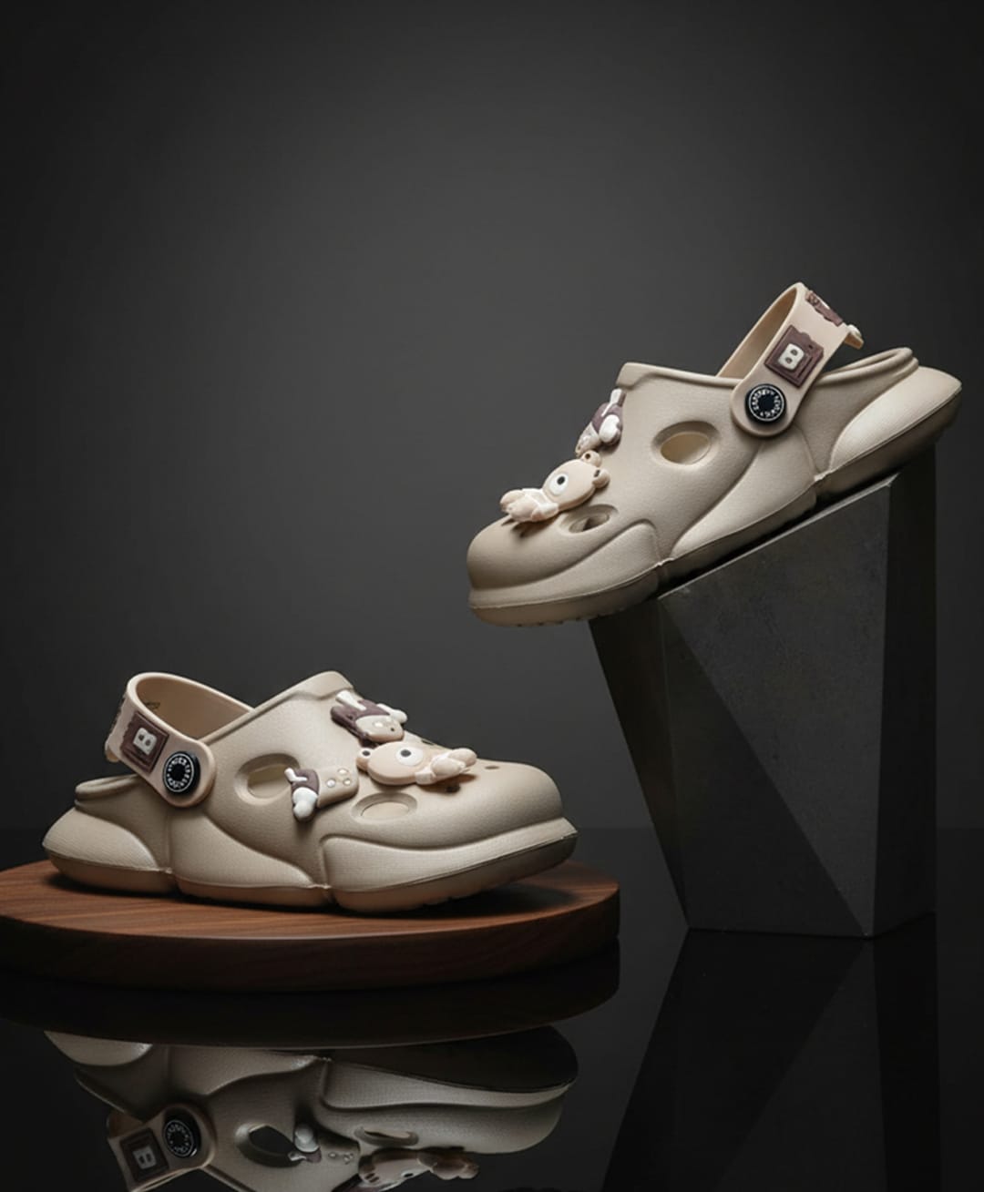 FEETWELL SHOES Teddy Bear Applique Detailed Perforated Slingback Clogs - Beige-picture-18