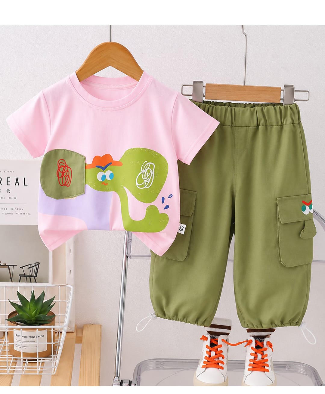 POP STREET KIDS Cotton Blend Knit Half Sleeves Elephant Printed Tee & Joggers Set - Green-image-3