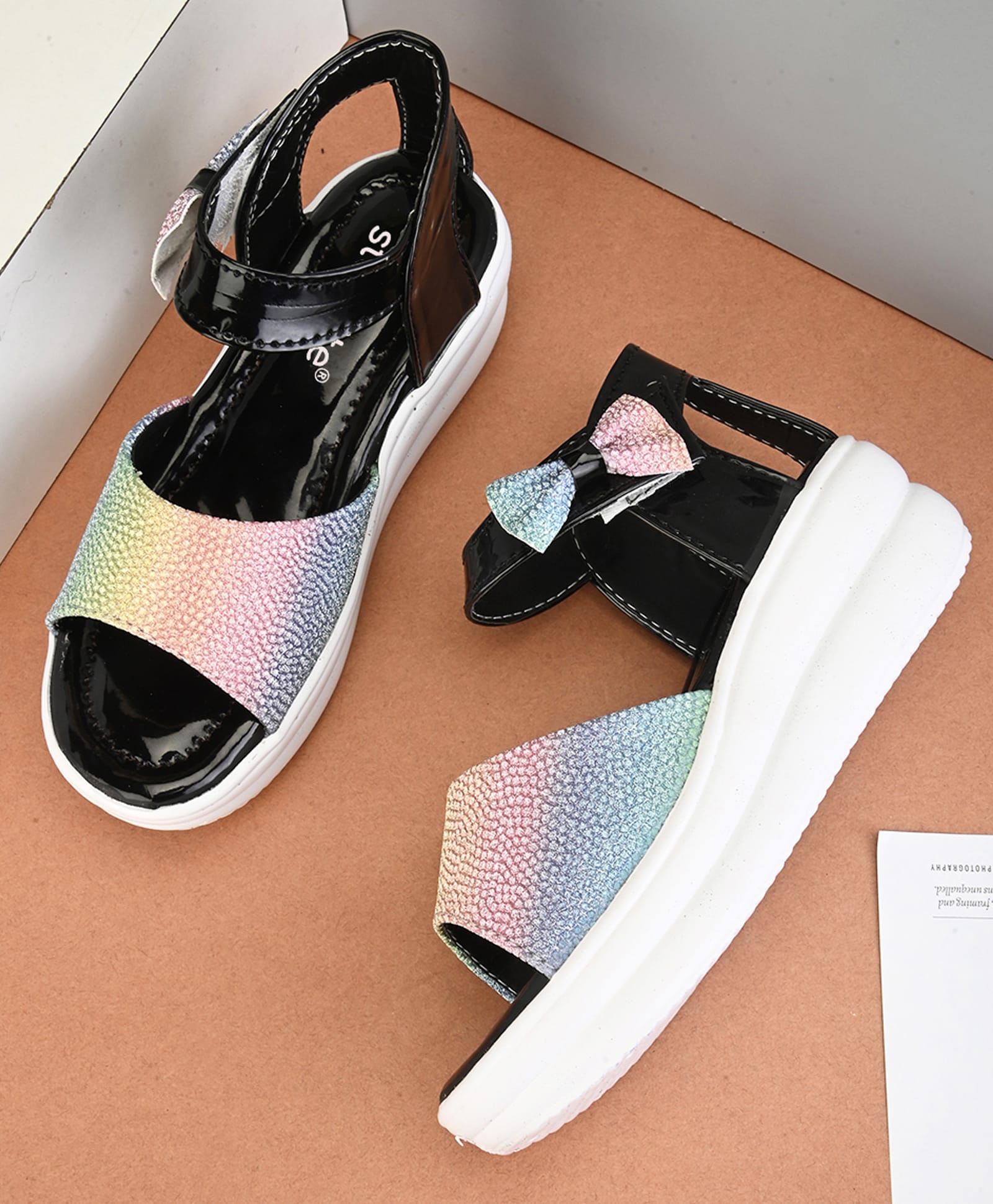 Steprite Rainbow Glitter & Bow Applique Detailed Velcro Closure Sandals - Black-picture-27