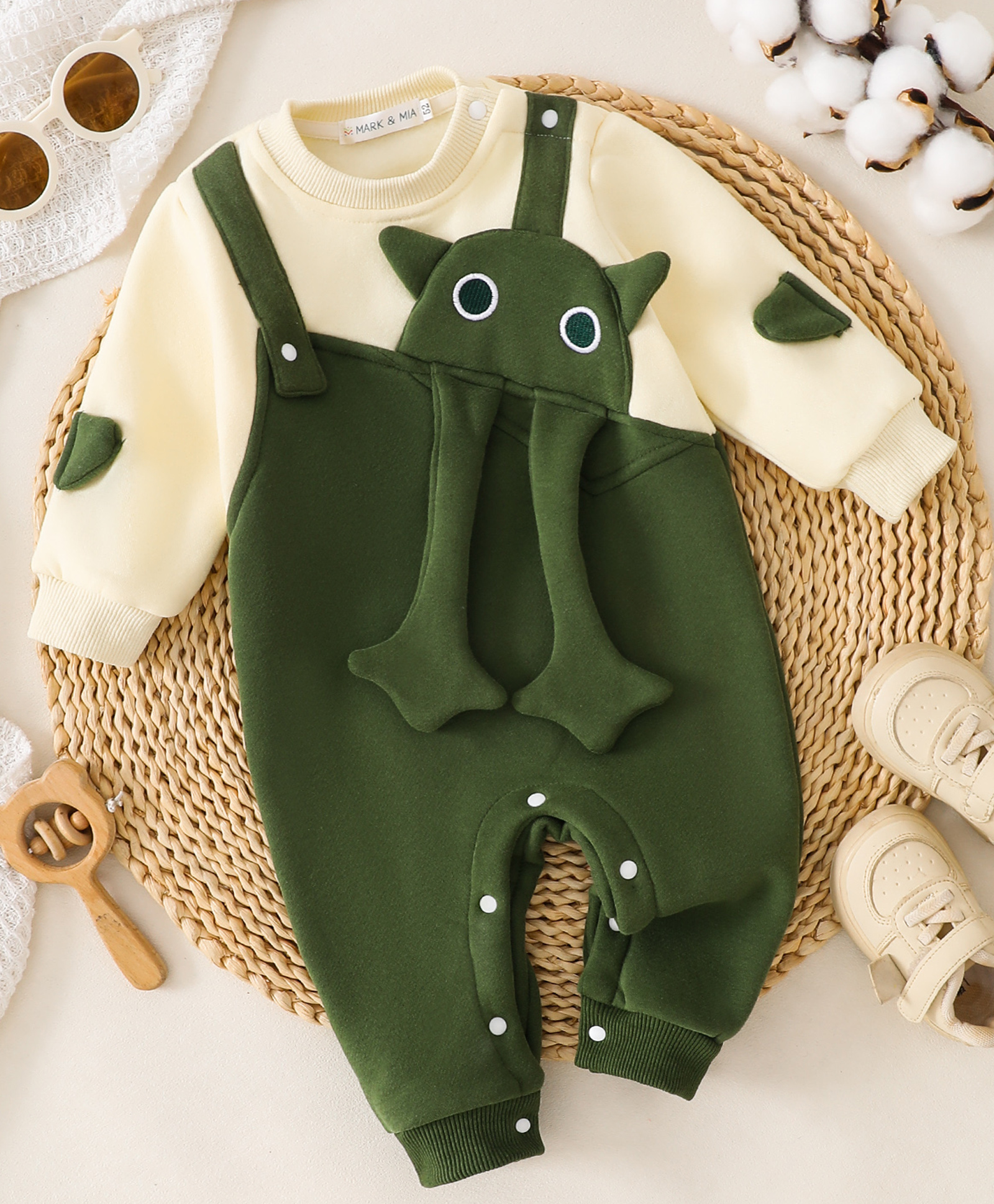 Mark & Mia Cotton Full Sleeves Winter Wear Romper With Applique - Dark Green-image-4