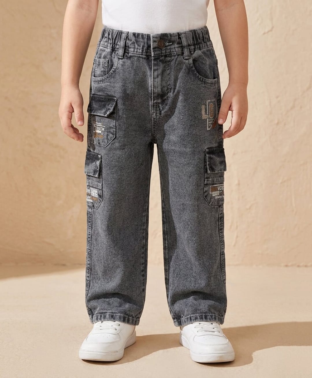 Rikidoos Denim Woven Full Length Cargo Jeans With Text Embroidery - Grey-picture-15