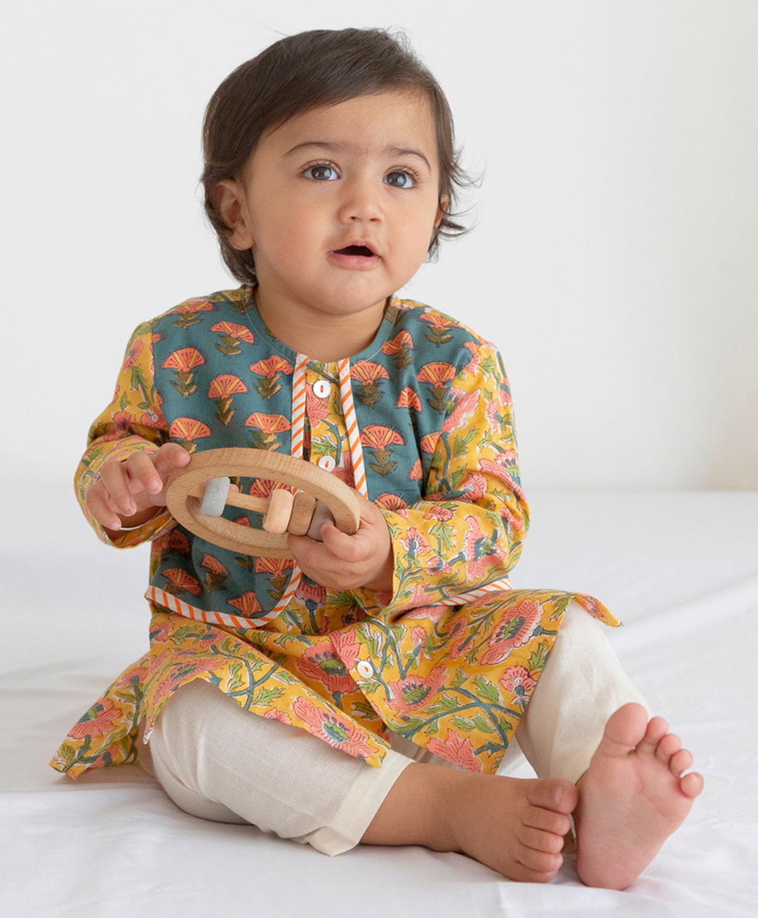 Tiber Taber 100% Cotton Woven Full Sleeves Floral Printed Kurta Pyjama Set With Jacket - Yellow-picture-4