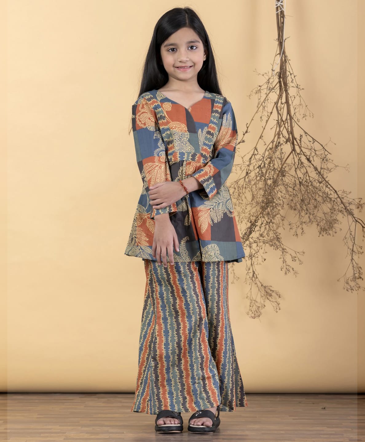 READIPRINT Pure Cotton Woven Full Sleeves Checked & Floral Printed Kurti Palazzos Set - Green-picture-22