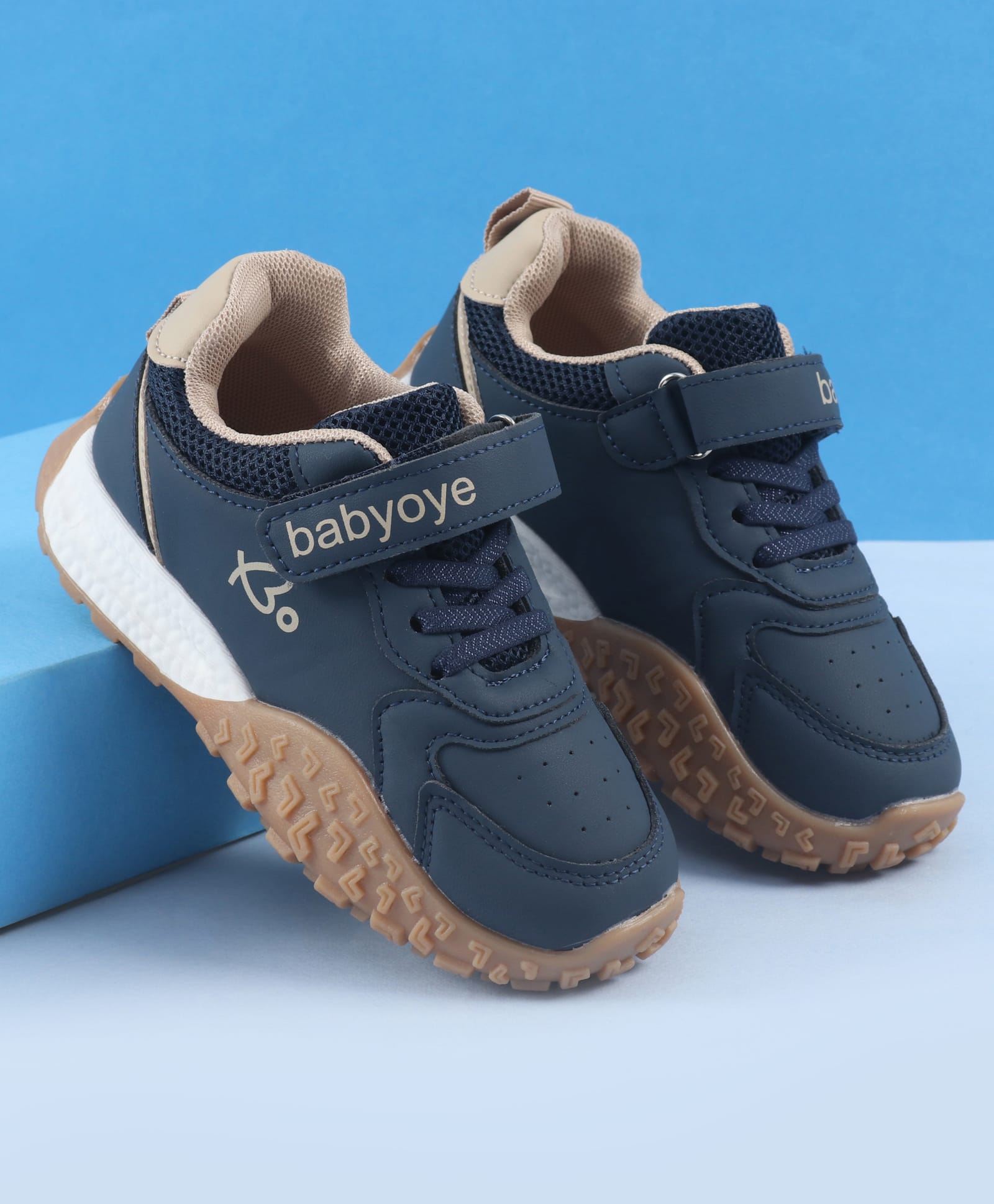 Babyoye Velcro Closure Sneaker Shoes With Heart Print - Blue-image-19