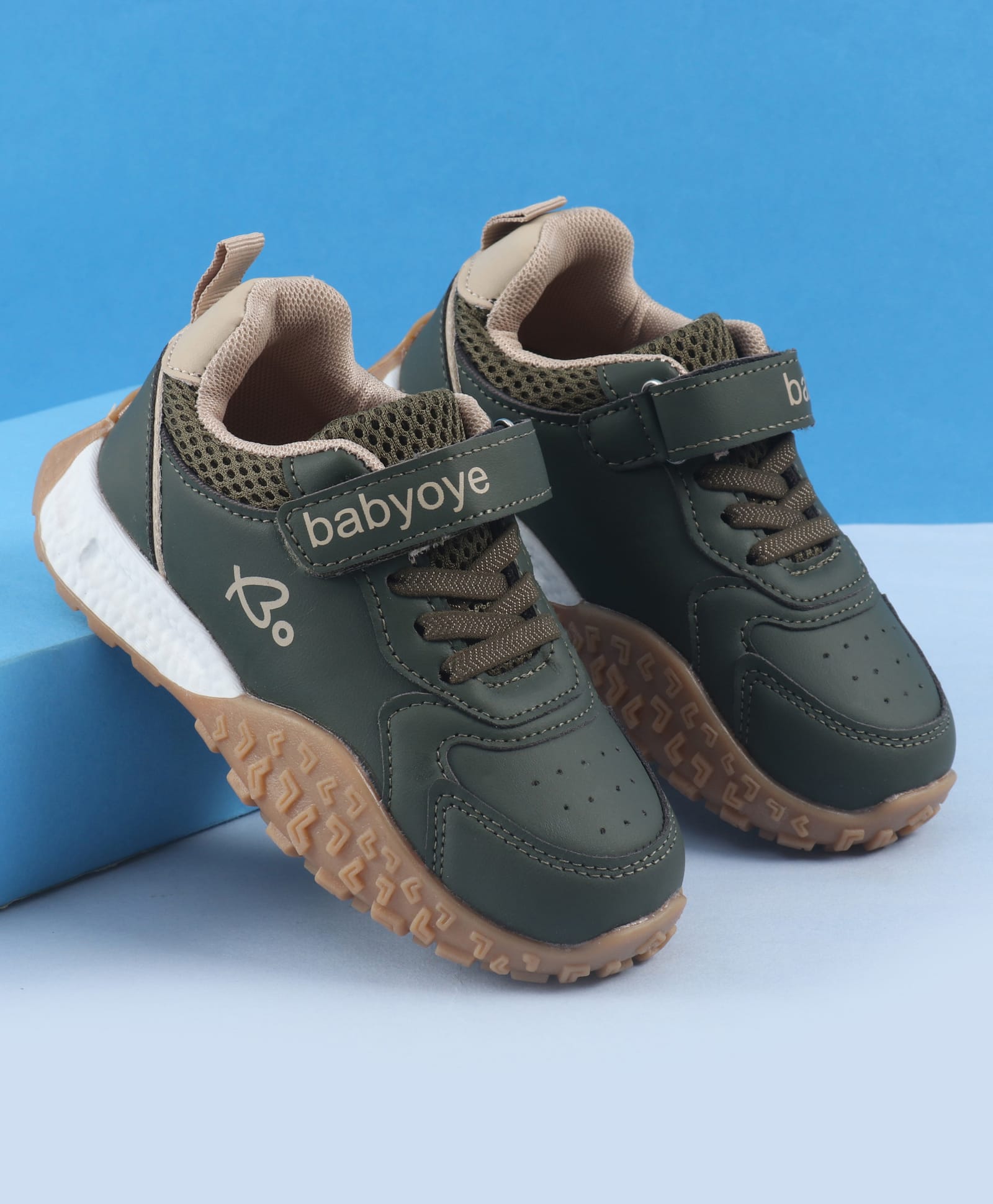 Babyoye Velcro Closure Sneaker Shoes With Heart Print - Green-picture-35