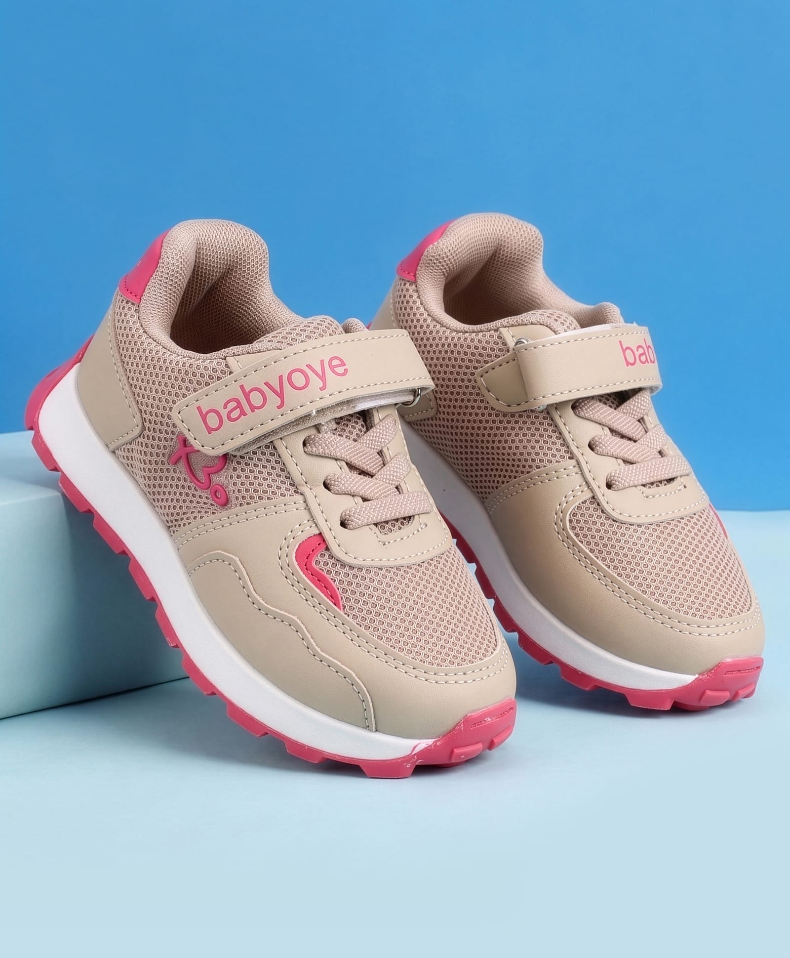 Babyoye Velcro Closure Sneaker Shoes With Heart Print - Beige-picture-14