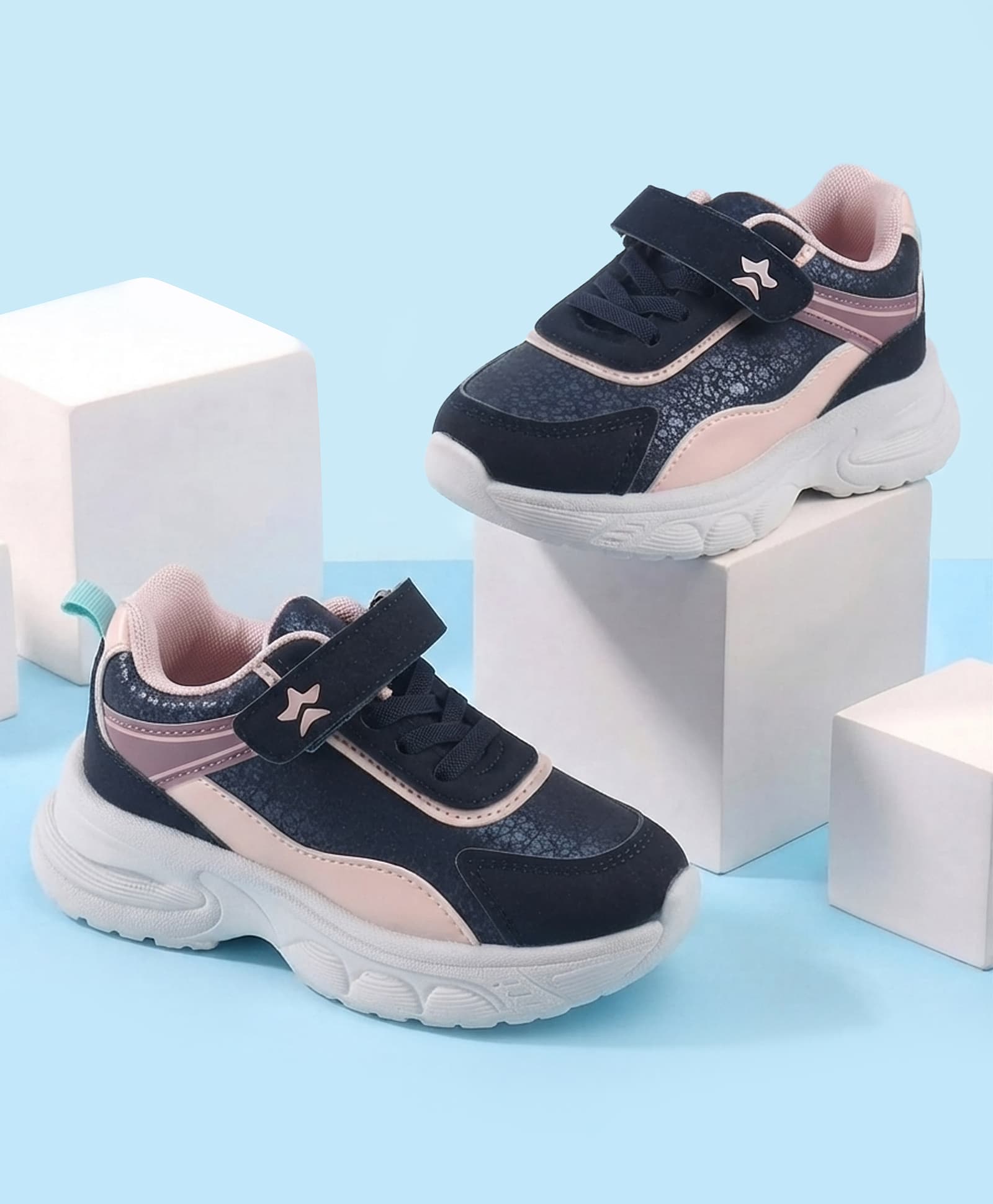 Cute Walk by Babyhug Velcro Closure Solid Sneaker - Blue-image-25