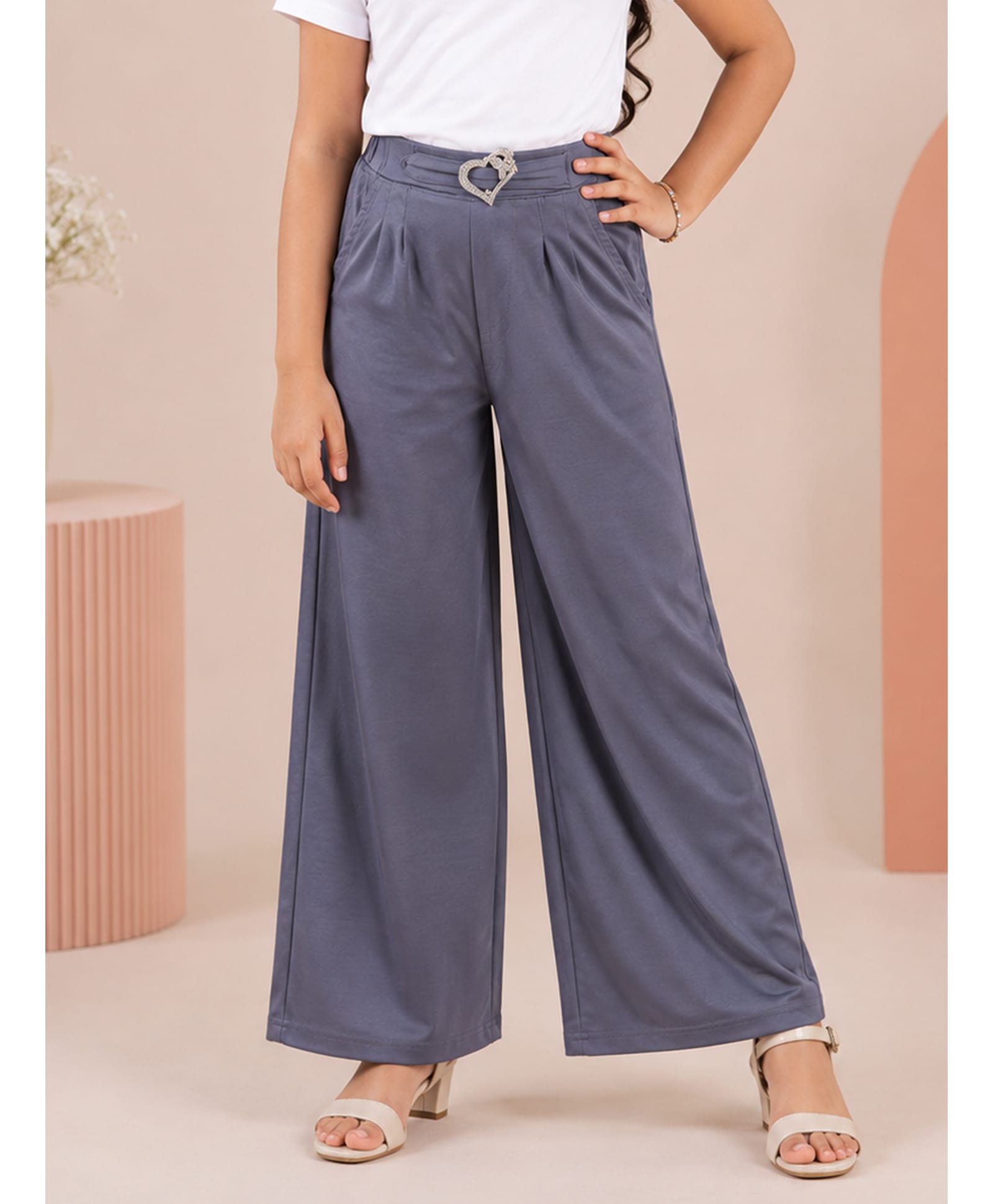 Kiddopanti Knit Heart Applique Detailed Flared Pants - Grey-picture-10
