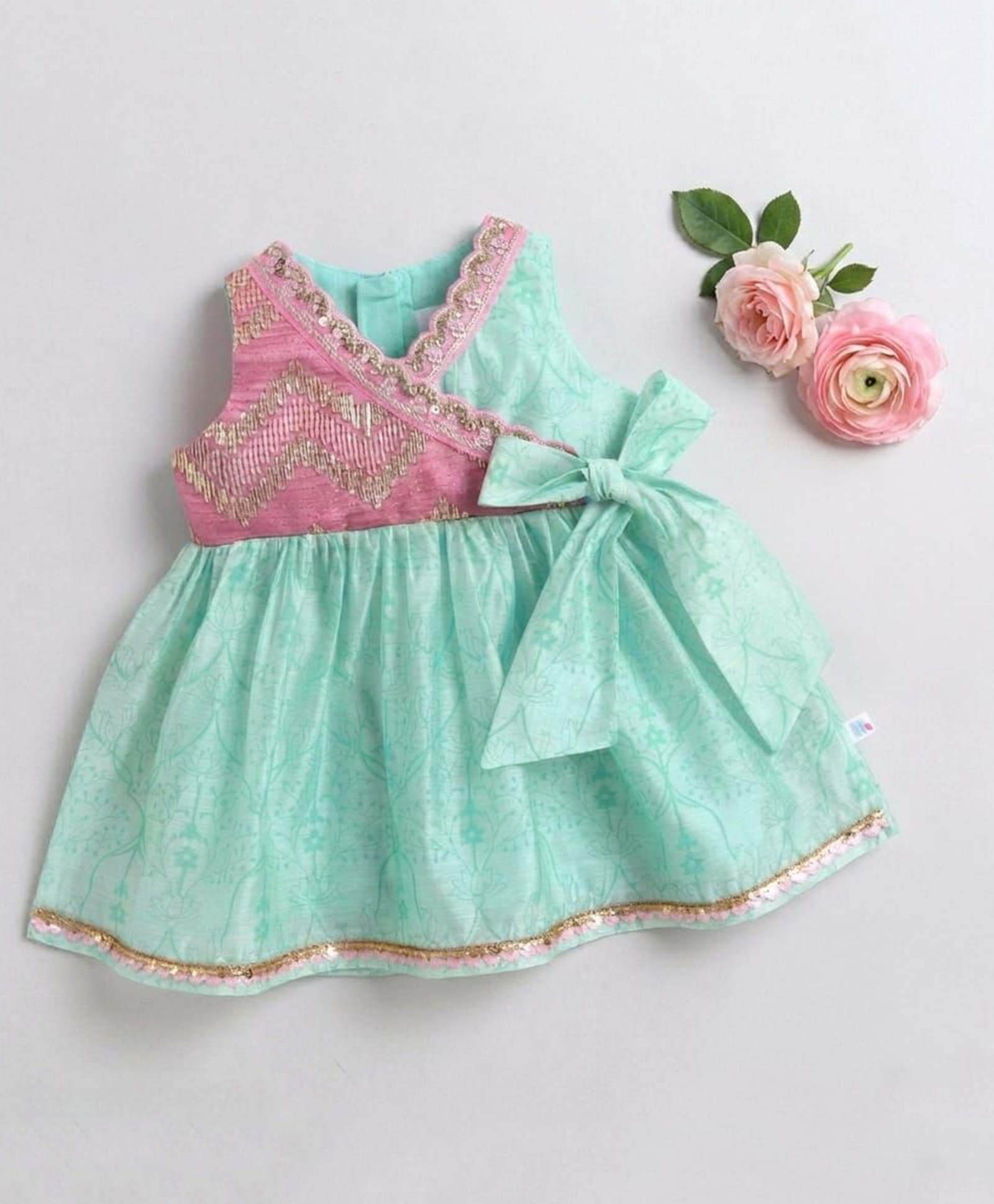 Many frocks & Chanderi Woven Sleeveless Floral Printed Sequins & Gota Lace Embellished Thread Work Detailed Ethnic Dress - Sea Green & Pink-image-42