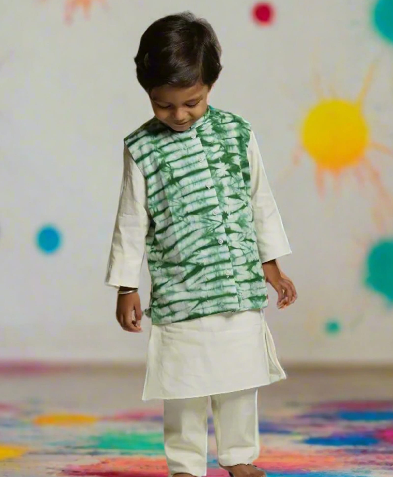 Cuddly cubs Cotton Woven Full Sleeves Solid Kurta & Pyjama With Tie & Dye Jacket Set - Green-image-48
