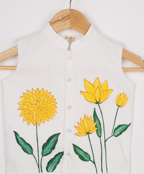 Cuddly cubs Cotton Woven Sleeveless Floral Printed Jacket - White-image-8