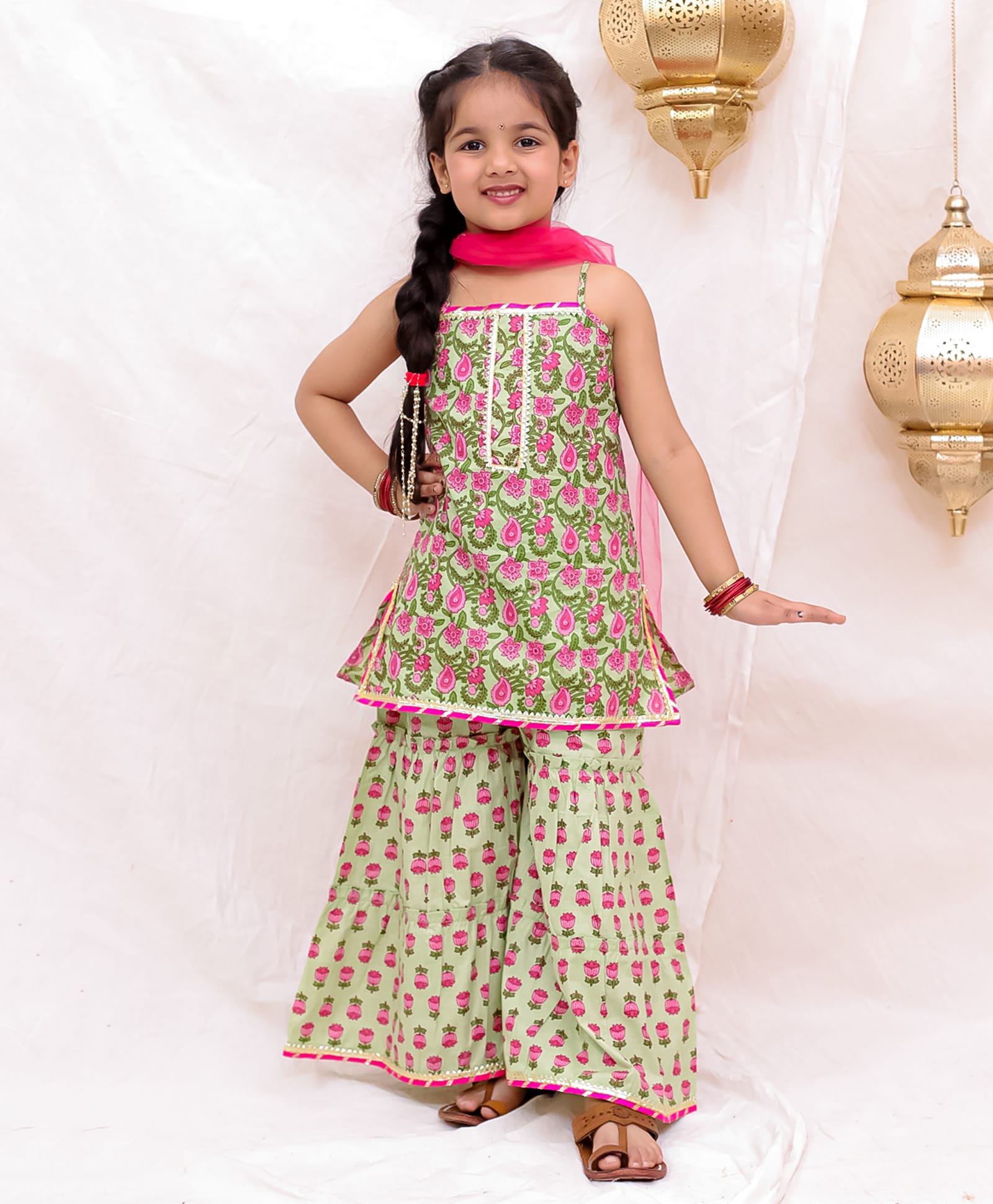 BownBee Pure Cotton Woven Sleeveless Floral Printed Gota Lace Embellished Kurti & Sharara Set With Dupatta - Green-image-31