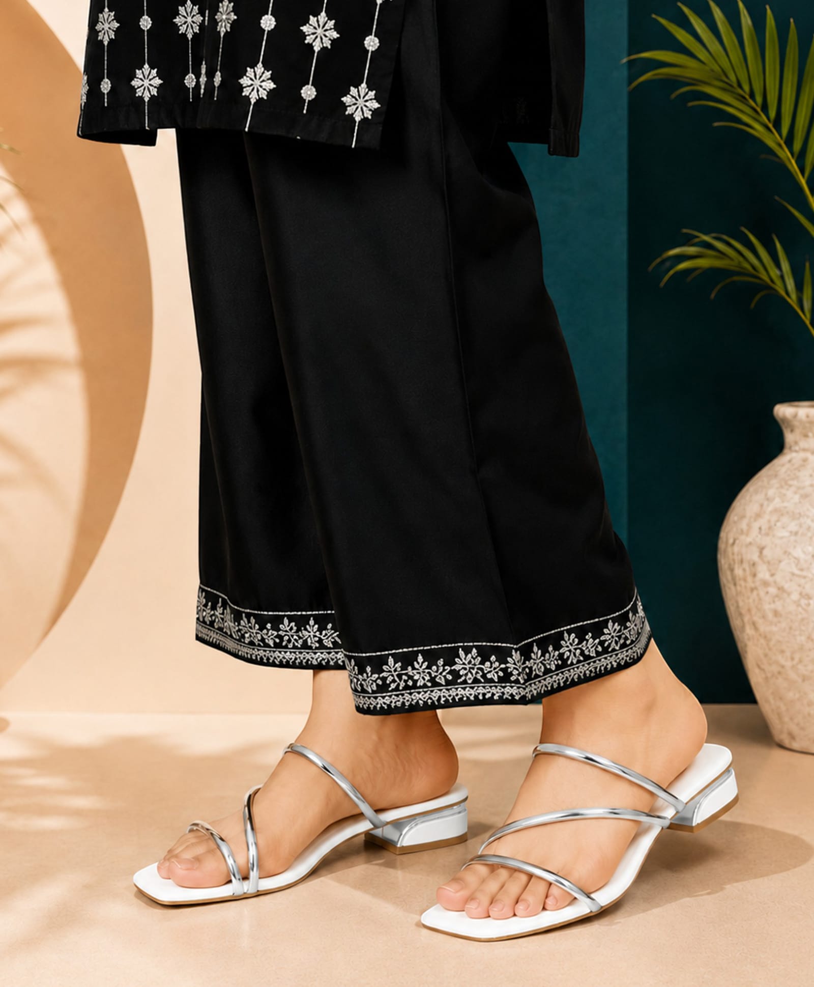 Freeplay Metallic Finish Strap Detailed Sandals - White-picture-15