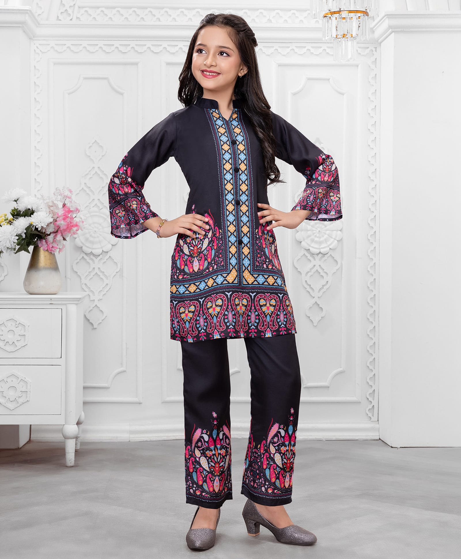 Ministitch Cotton Blend Woven Three Fourth Sleeves Ethnic Floral Motifs & Paisley Printed Kurti & Pant Set - Black-picture-12