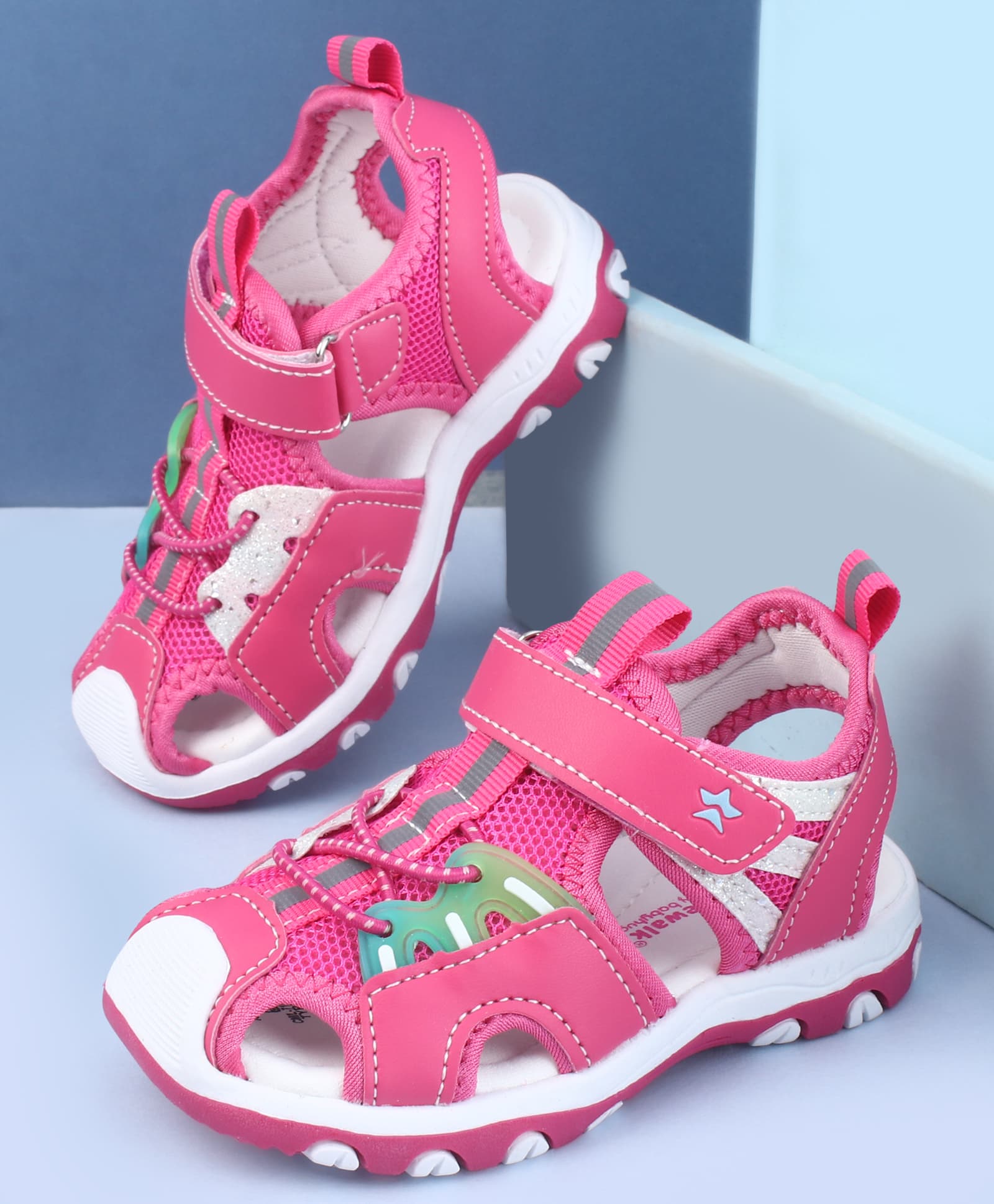 Cute Walk by Babyhug Velcro Closure Sandals - Fuchsia-picture-17