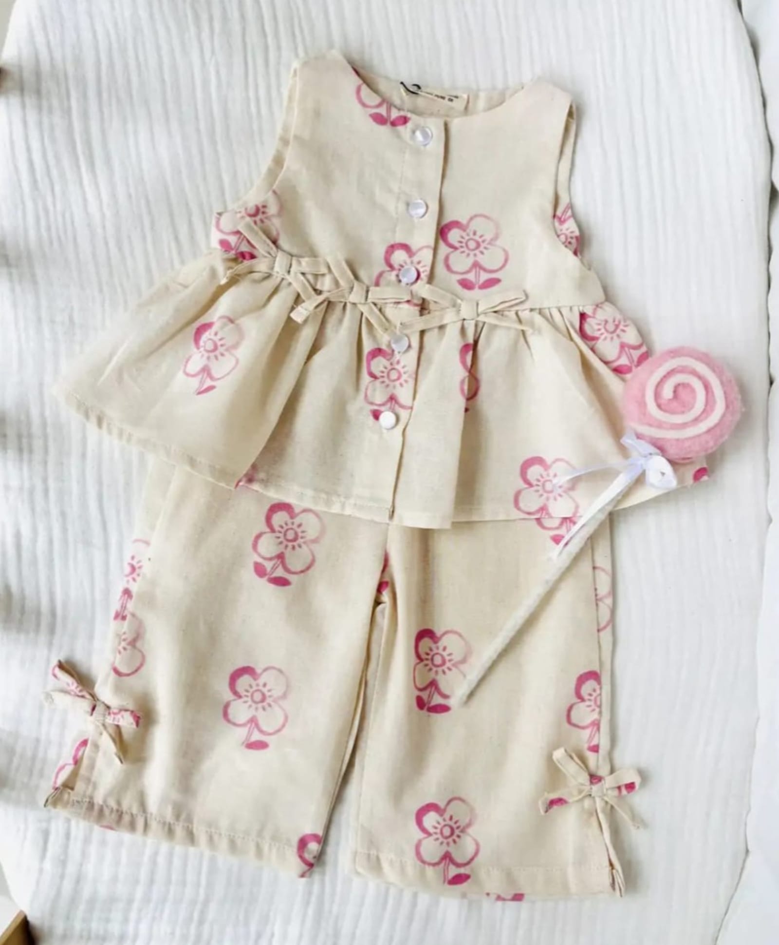 The Kids Club Cotton Woven Sleeveless Floral Printed Coordinating Top & Palazzo Set - Pink & Beige-image-2