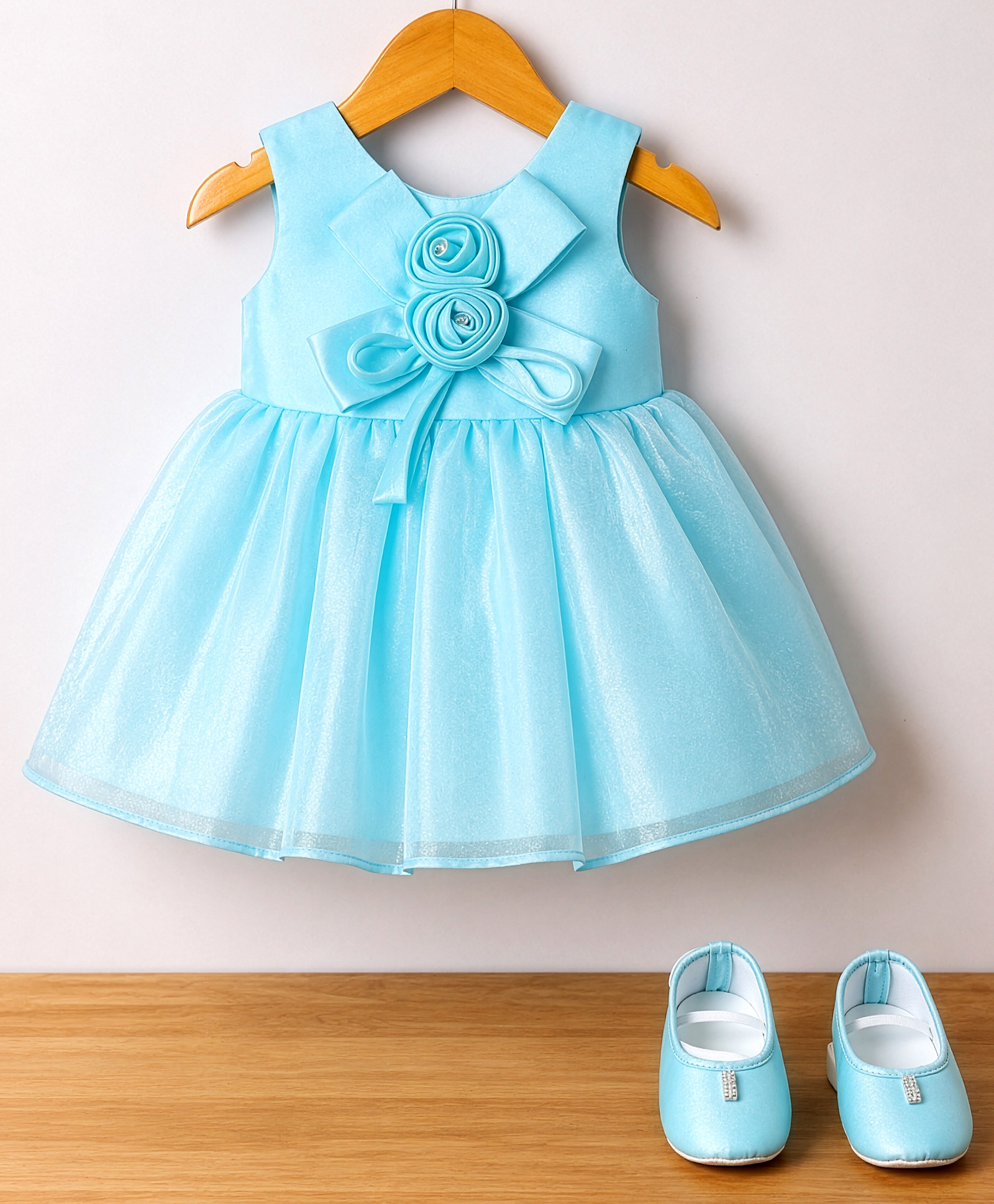 blabber sleeveless floral applique detailed knee length dress with booties - aqua blue