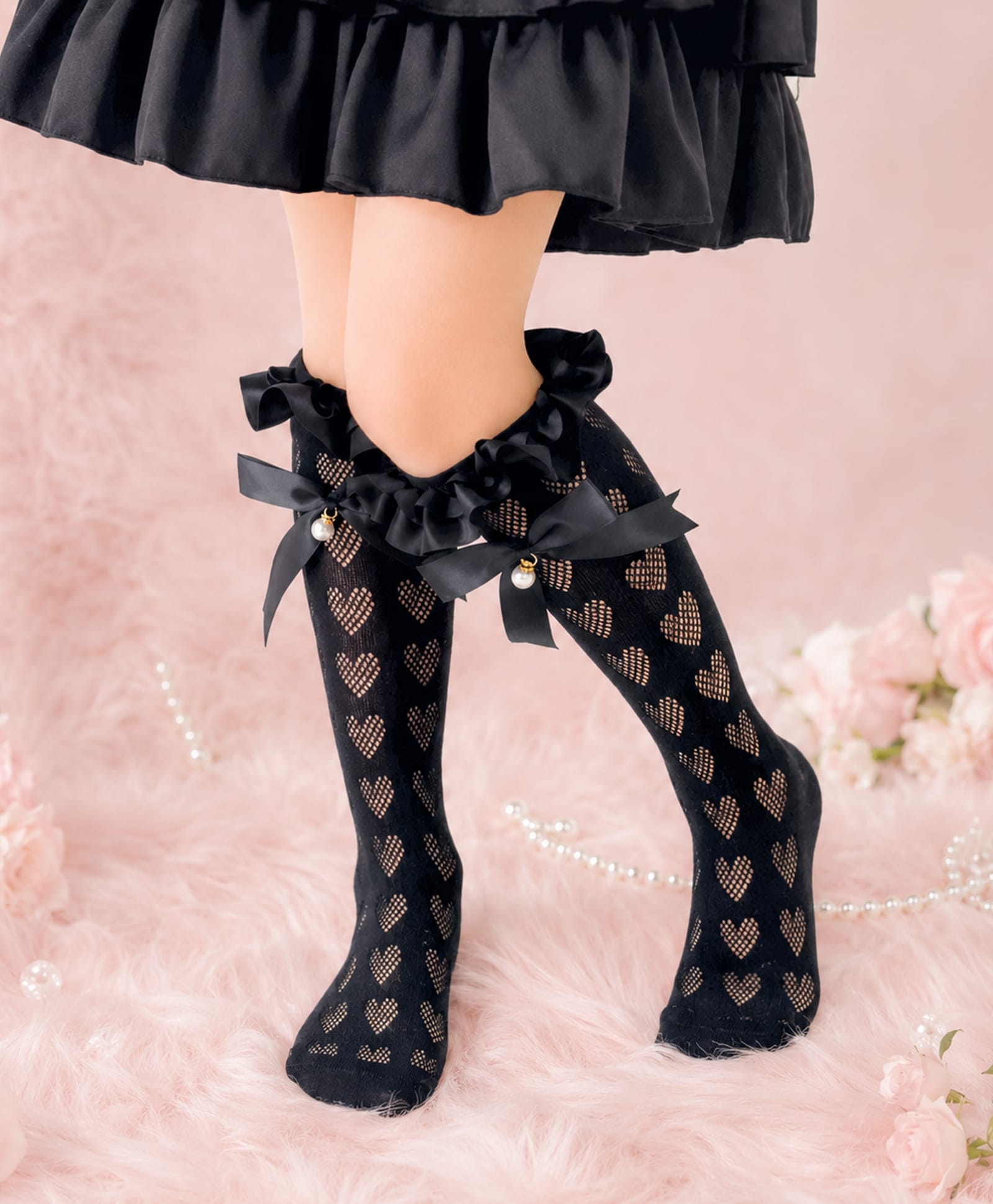 Flaunt Chic Cotton Blend Knit Bow Applique Detailed Hearts Designed Socks - Black-image-23