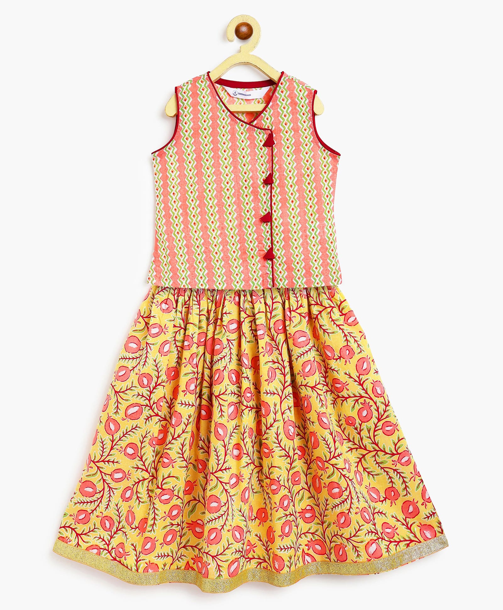 Campana 100% Cotton Woven Sleeveless Chevron Printed Choli & Lehenga Set - Yellow & Peach-image-31