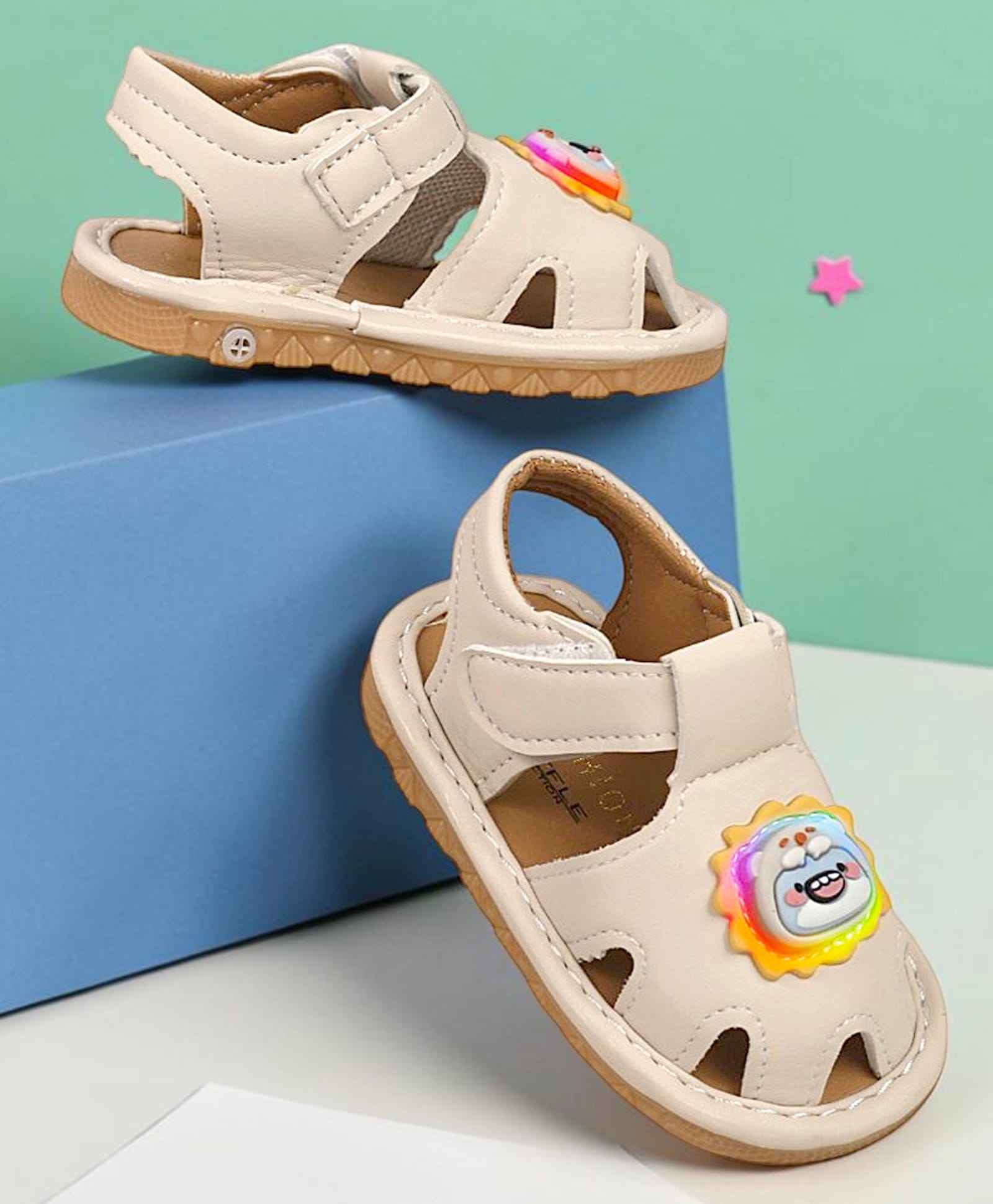 TRUFFLE COLLECTION Animal Applique Detailed Velcro Closure Musical & LED Sandals - Beige-image-44