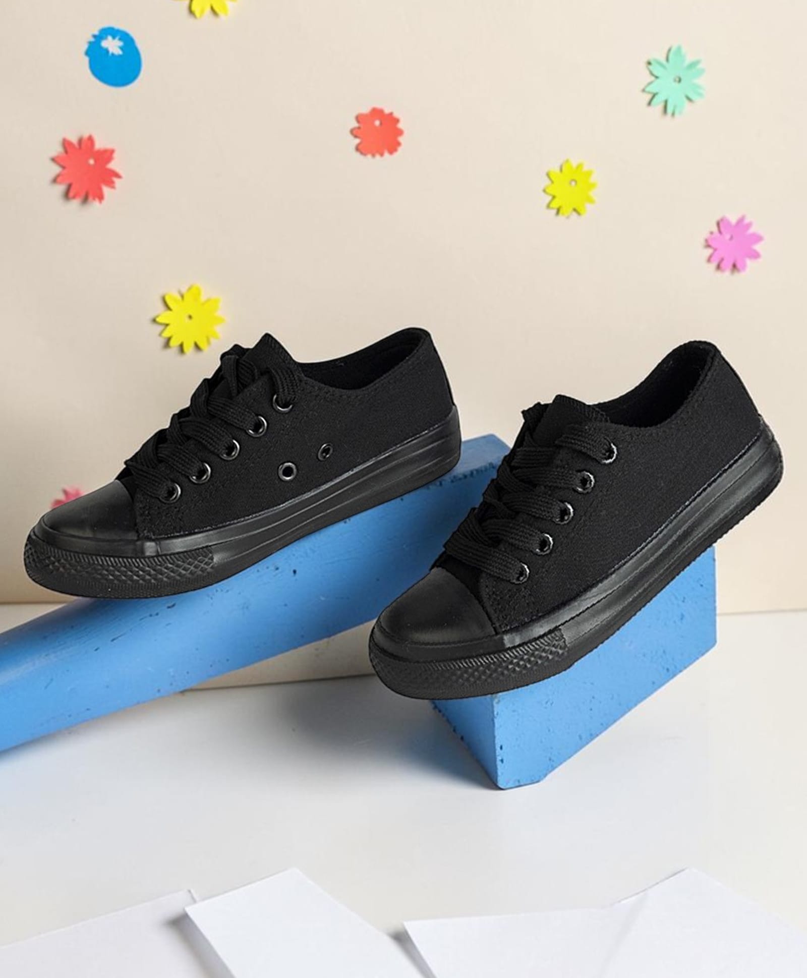 TRUFFLE COLLECTION Solid Lace Up Shoes - Black-picture-14
