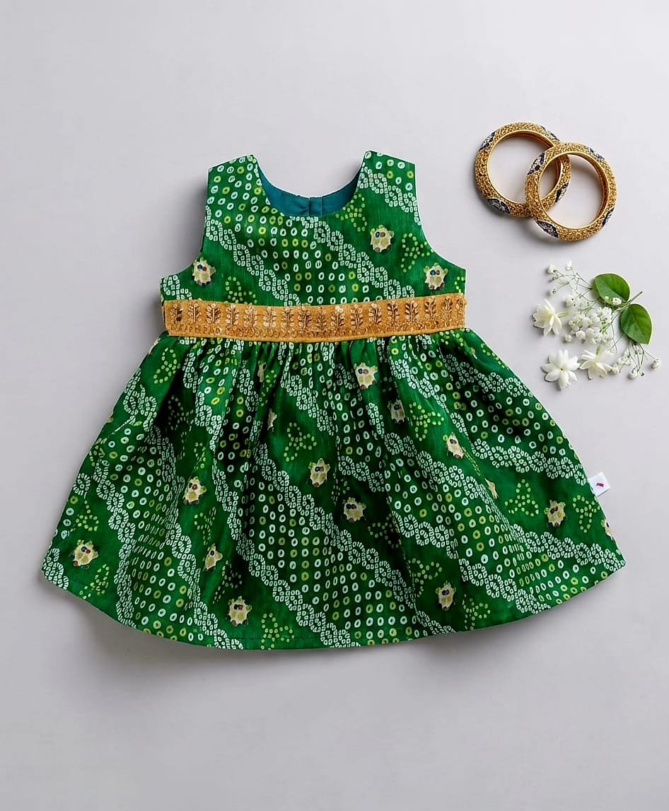 Many frocks & Woven Sleeveless Gota Lace Embellished & Bandhani Printed Dress - Green-image-42