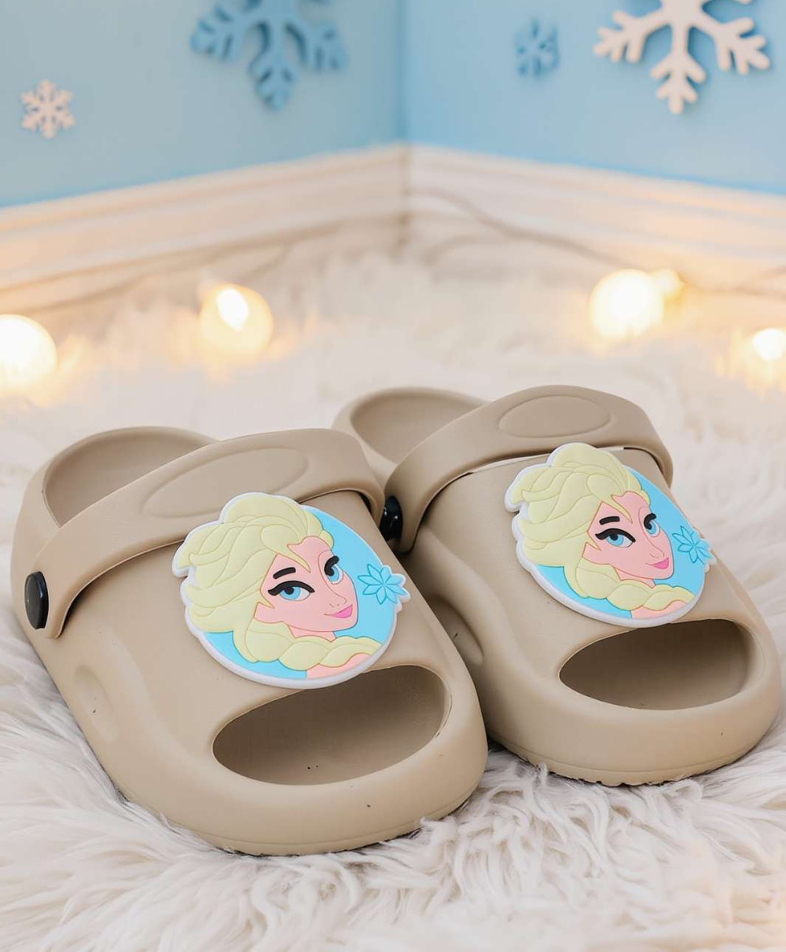 Yellow Bee Disney Frozen Featuring Elsa Applique Detailed Slingback Sandals - Beige-picture-9