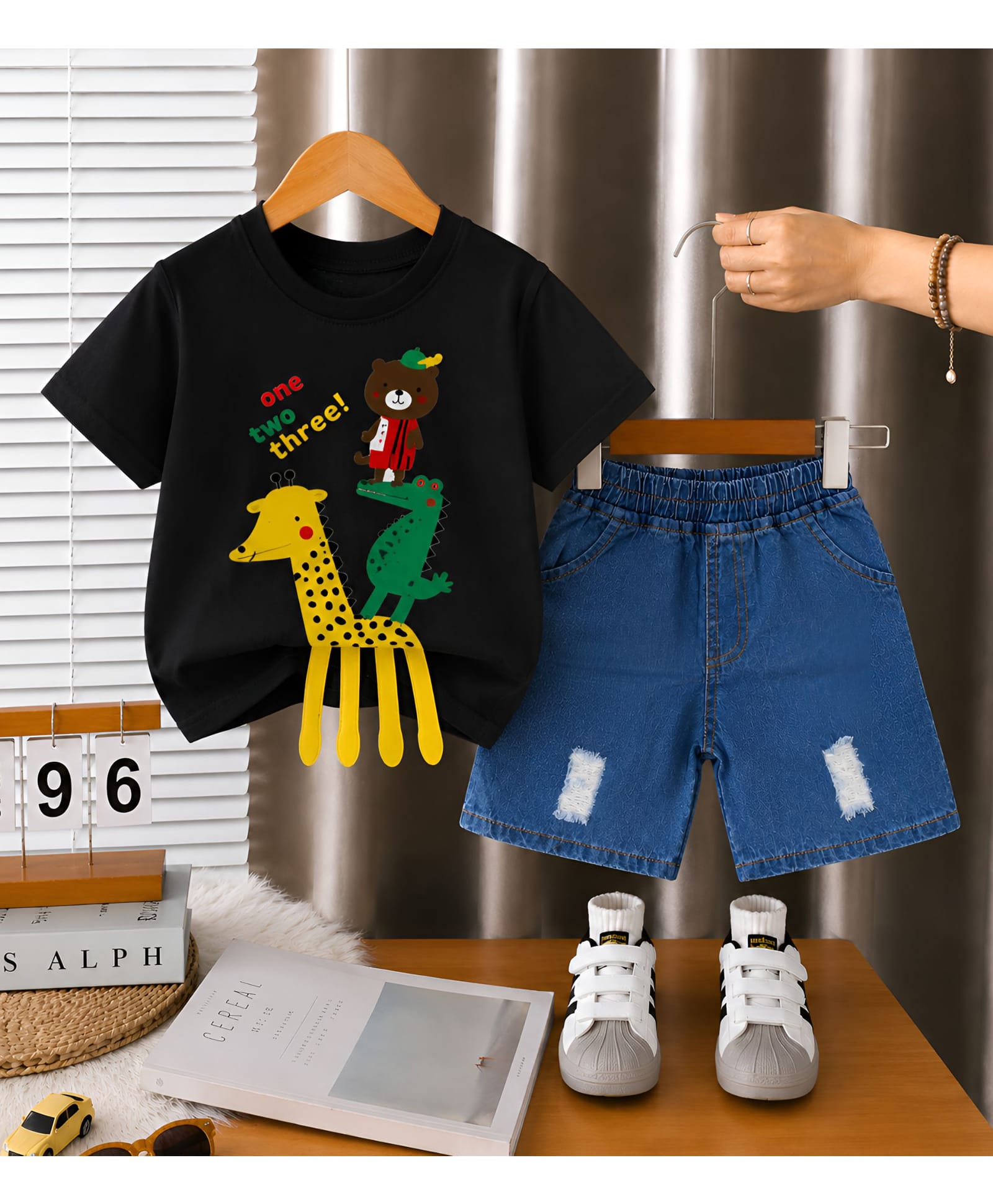 Googo Gaaga Cotton Knit Half Sleeves Animals Printed Tee & Shorts Set - Black-picture-20